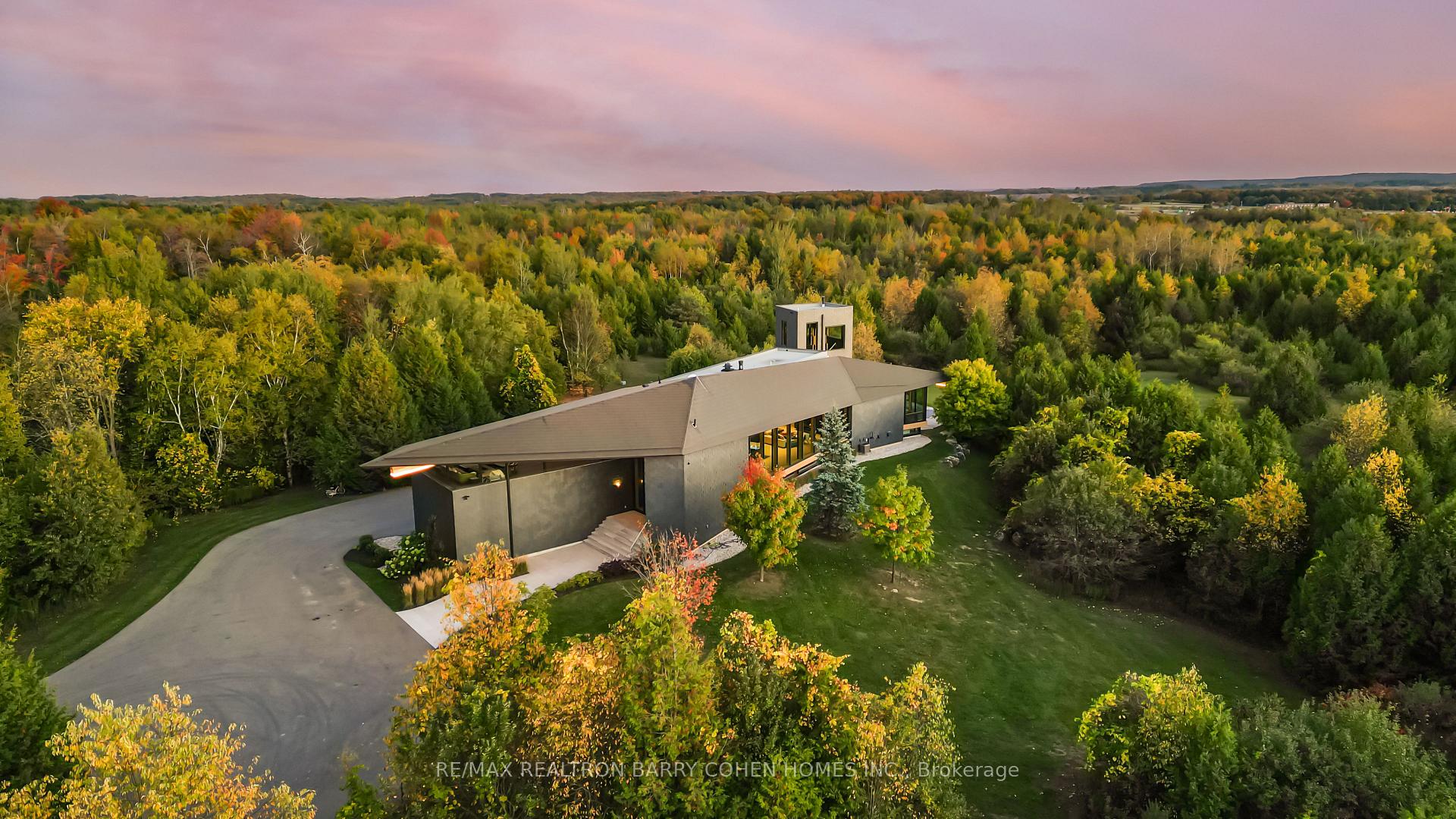 Photo 3 of 18754 Heart Lake Road, Caledon, Rural Caledon — HOMEH
