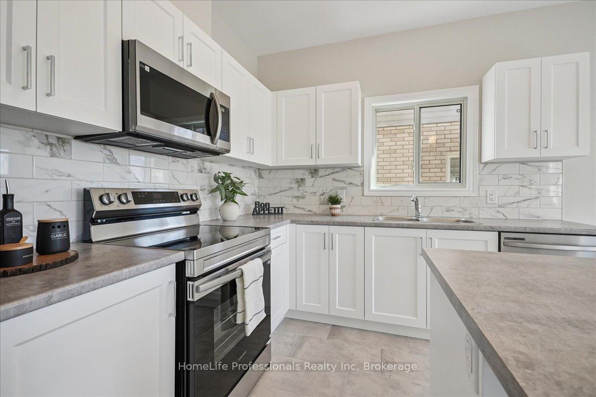 Photo 12 of 56 Wilson Drive, Thorold, Hurricane/Merrittville — HOMEH