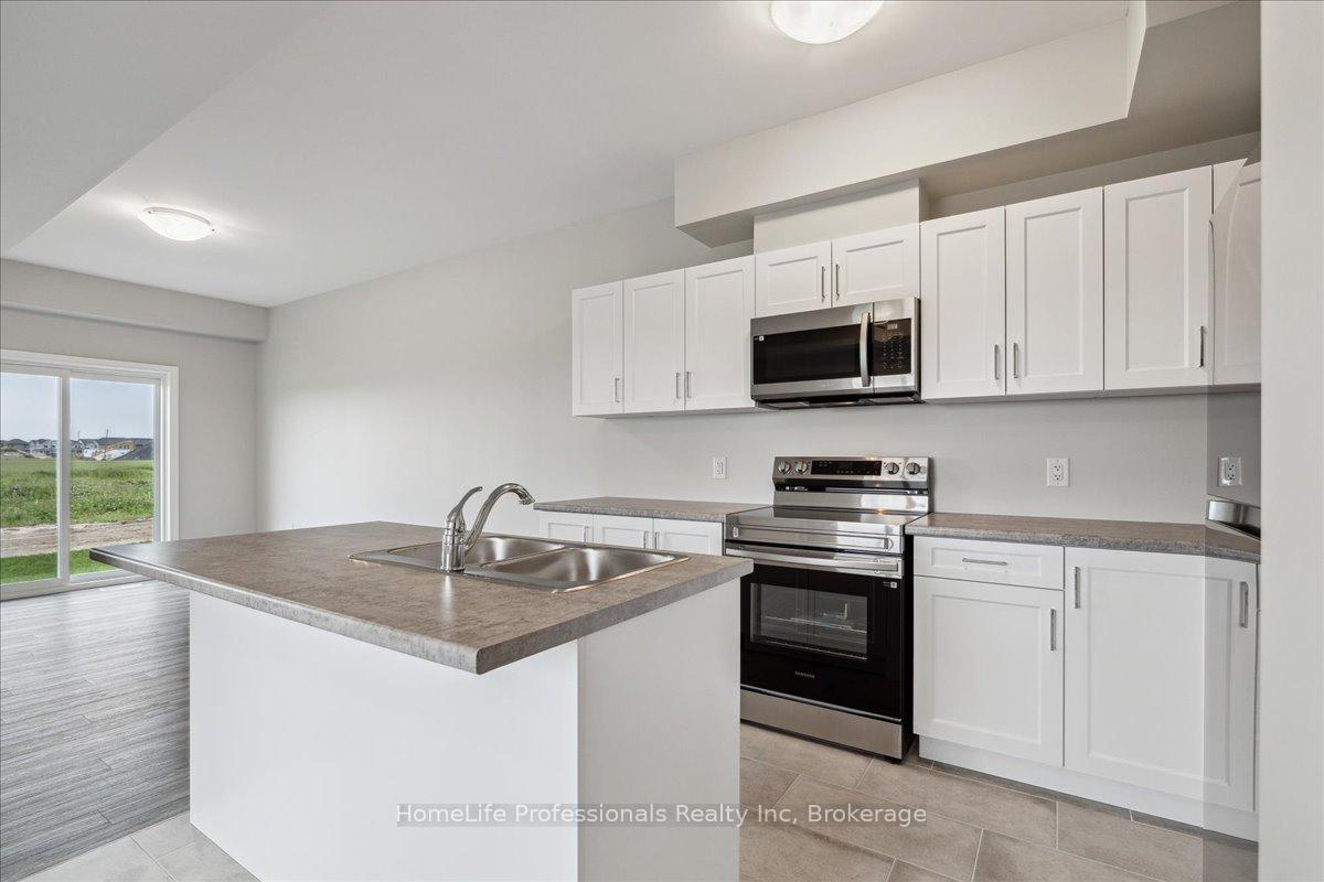 Photo 11 of 81 Elvira Way, Thorold, Rolling Meadows — HOMEH