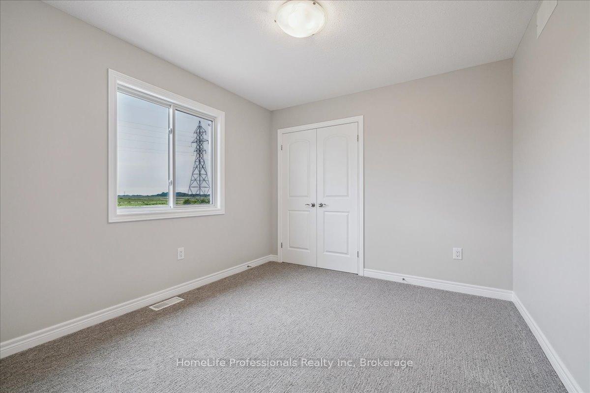 Photo 13 of 81 Elvira Way, Thorold, Rolling Meadows — HOMEH