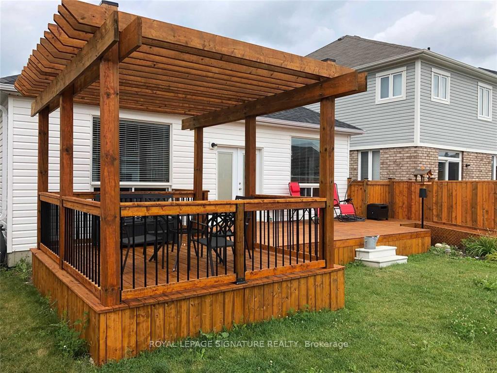 Photo 10 of 968 Avery Avenue, Peterborough, Monaghan Ward 2 — HOMEH