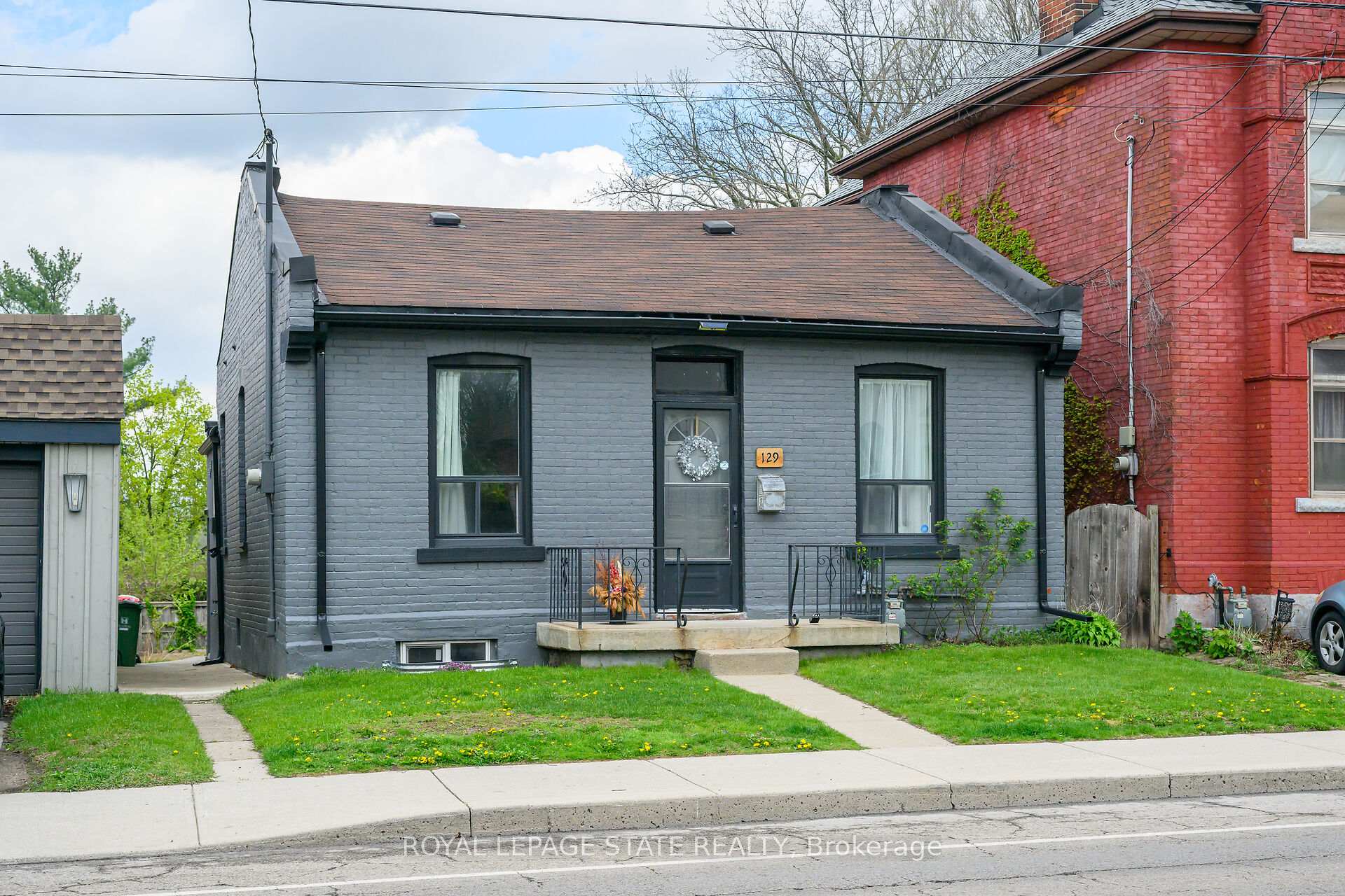 Photo 1 of 129 Dundurn Street N, Hamilton, Strathcona — HOMEH