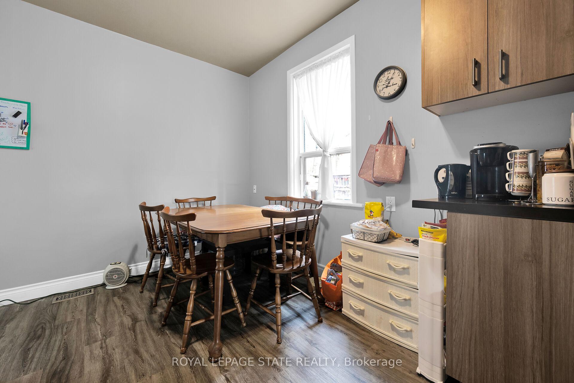 Photo 23 of 129 Dundurn Street N, Hamilton, Strathcona — HOMEH
