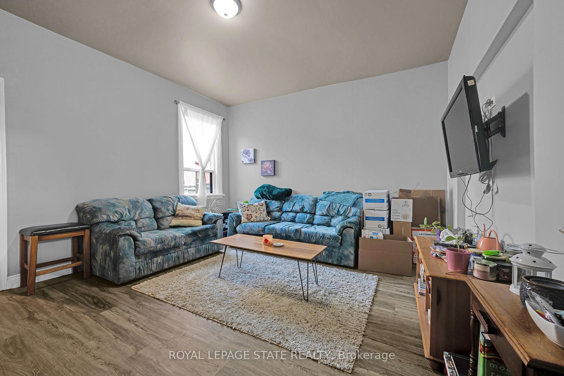 Photo 13 of 129 Dundurn Street N, Hamilton, Strathcona — HOMEH