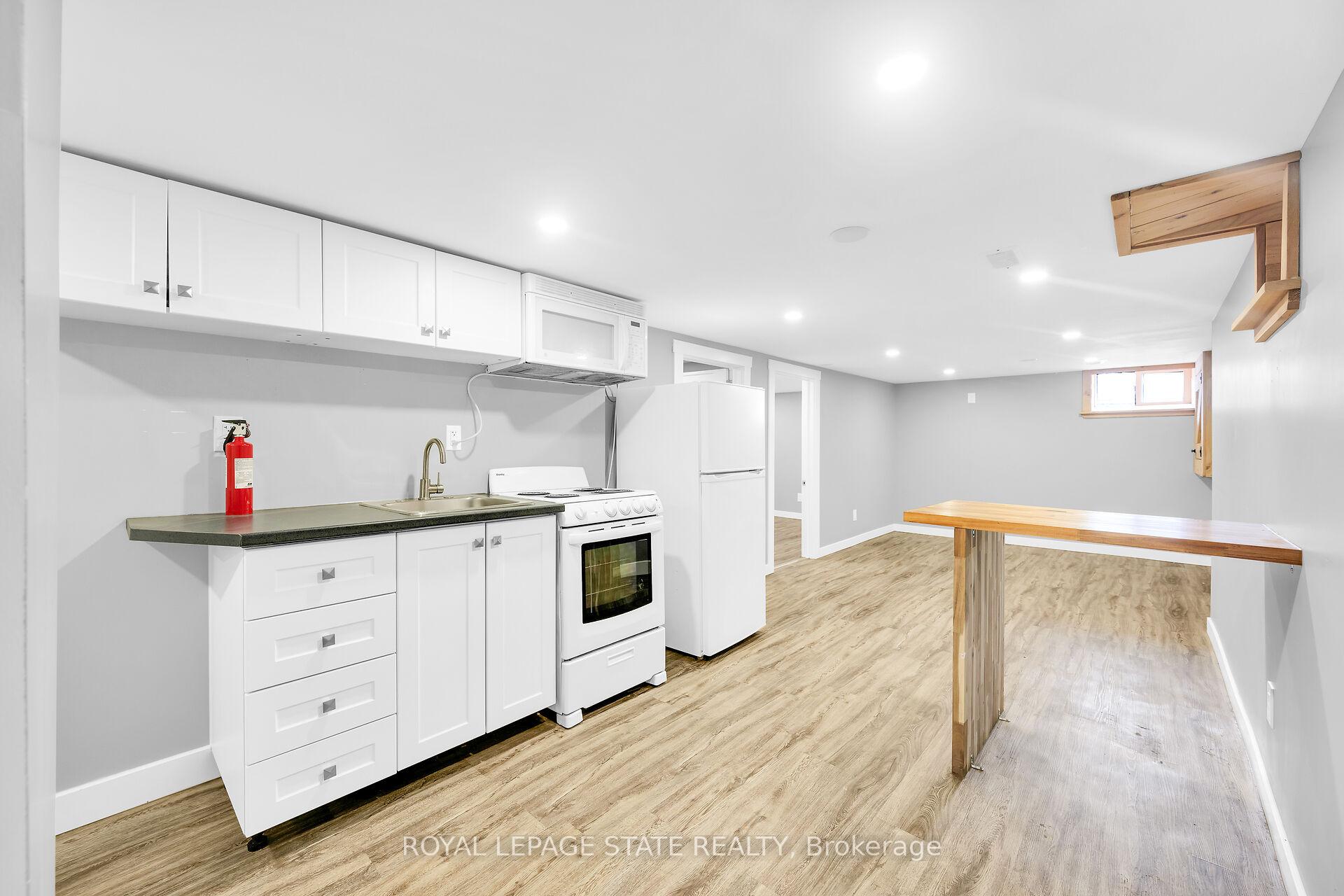 Photo 6 of 129 Dundurn Street N, Hamilton, Strathcona — HOMEH