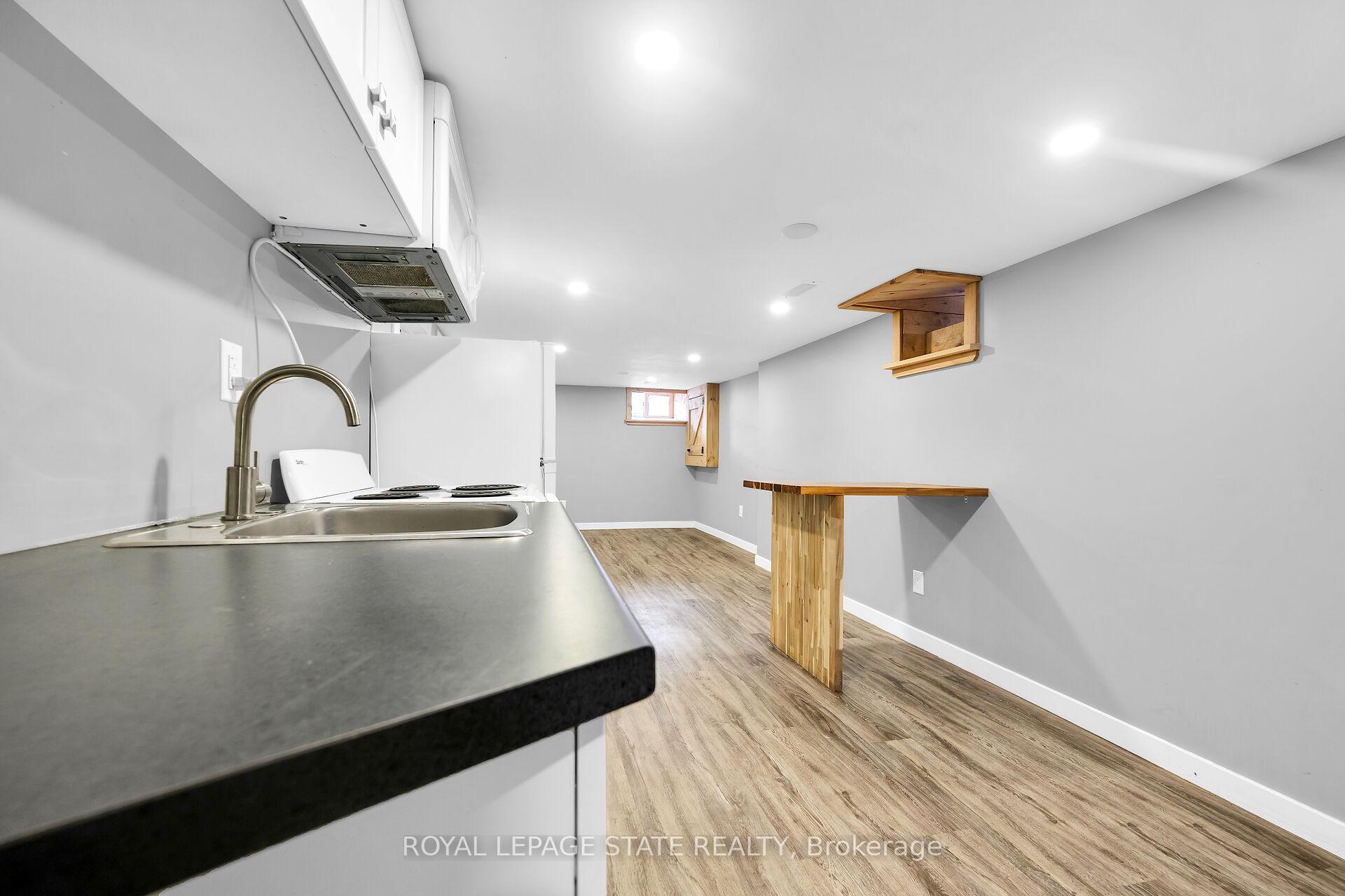 Photo 8 of 129 Dundurn Street N, Hamilton, Strathcona — HOMEH