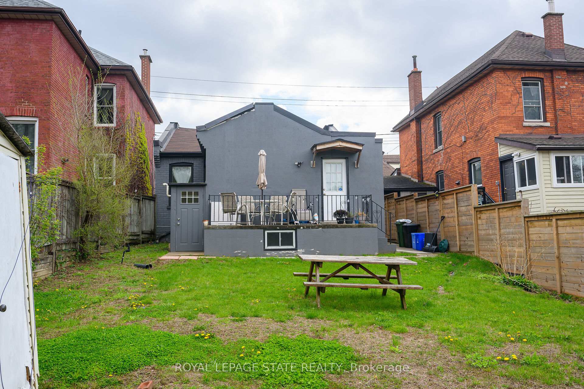 Photo 19 of 129 Dundurn Street N, Hamilton, Strathcona — HOMEH