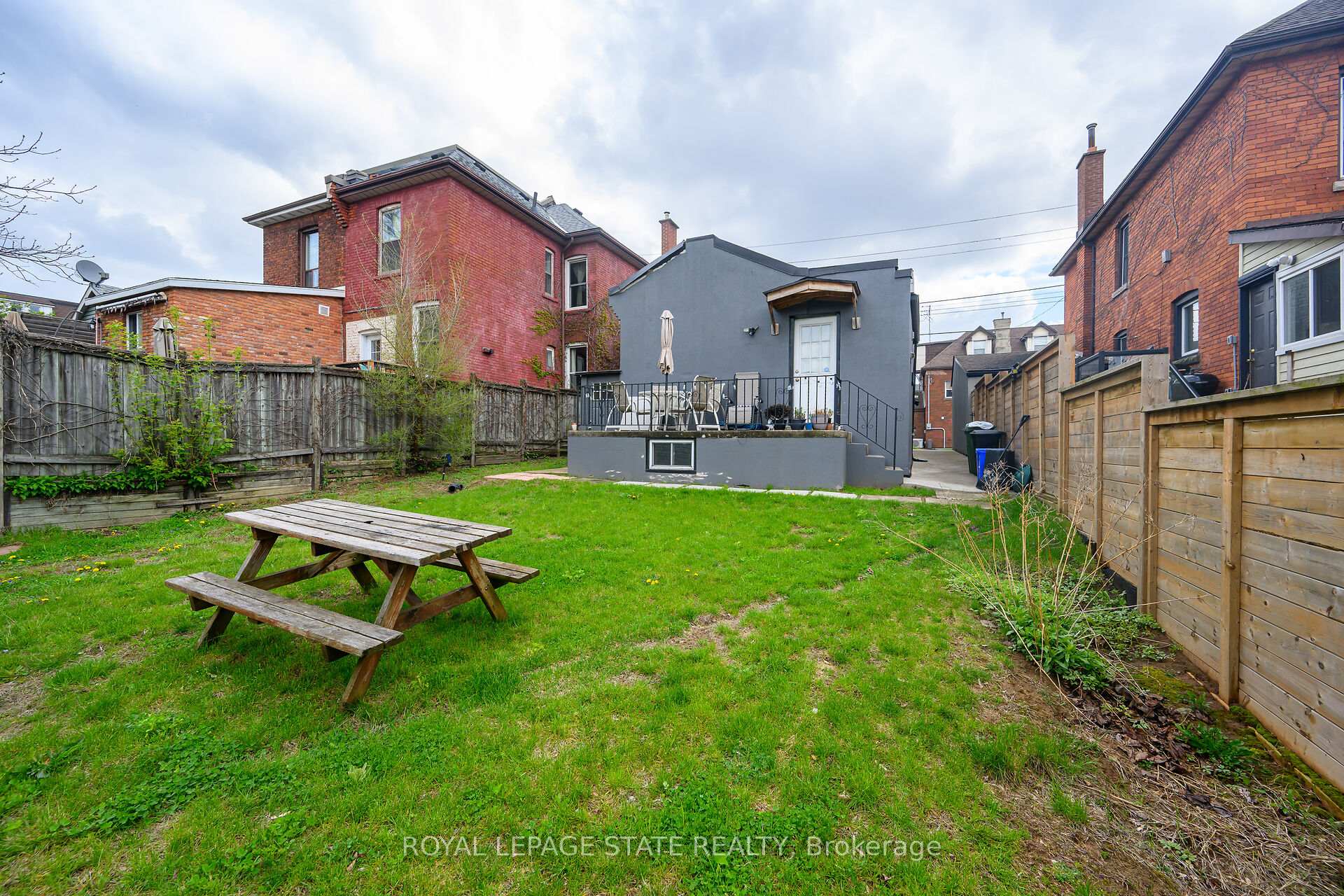 Photo 39 of 129 Dundurn Street N, Hamilton, Strathcona — HOMEH