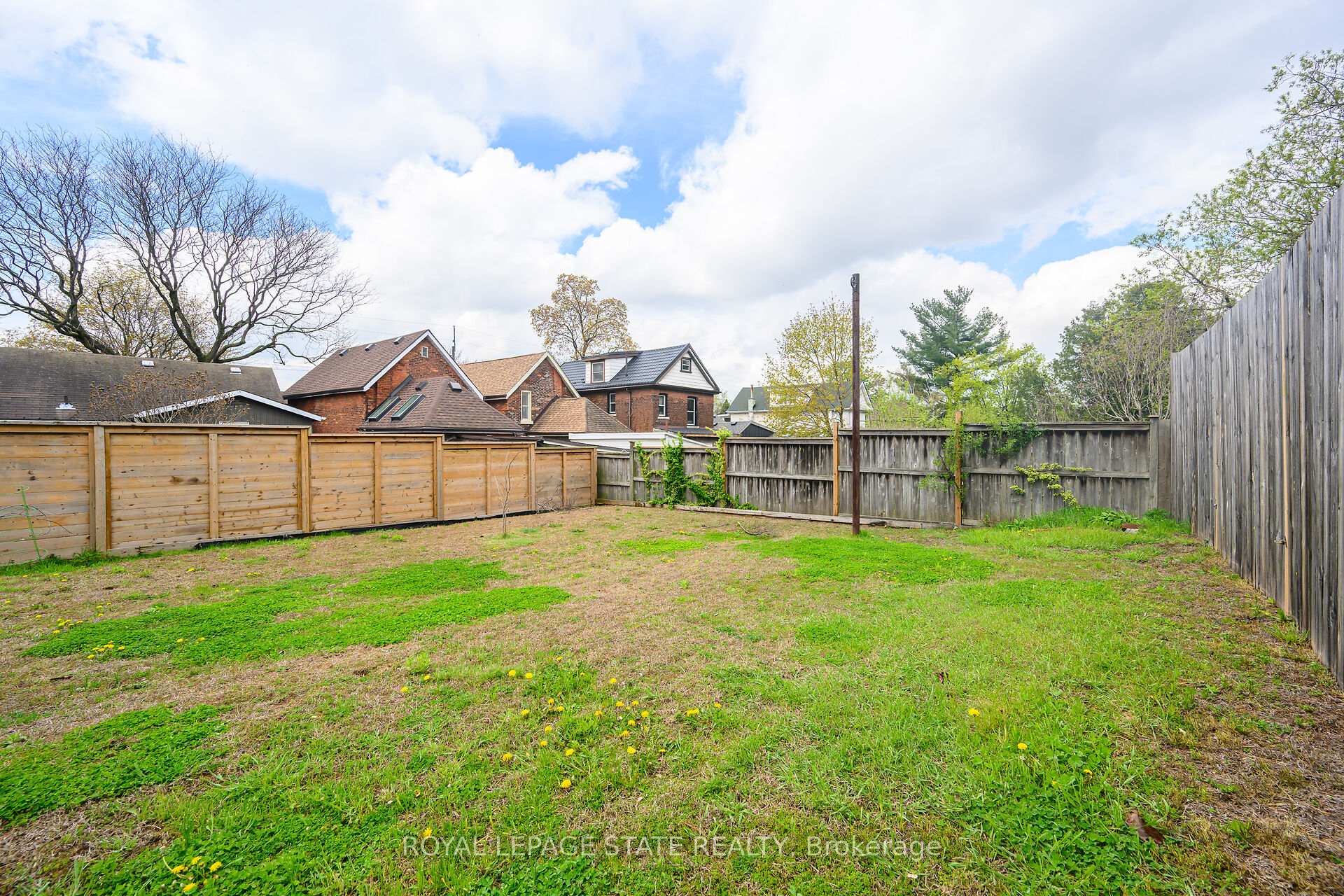 Photo 41 of 129 Dundurn Street N, Hamilton, Strathcona — HOMEH