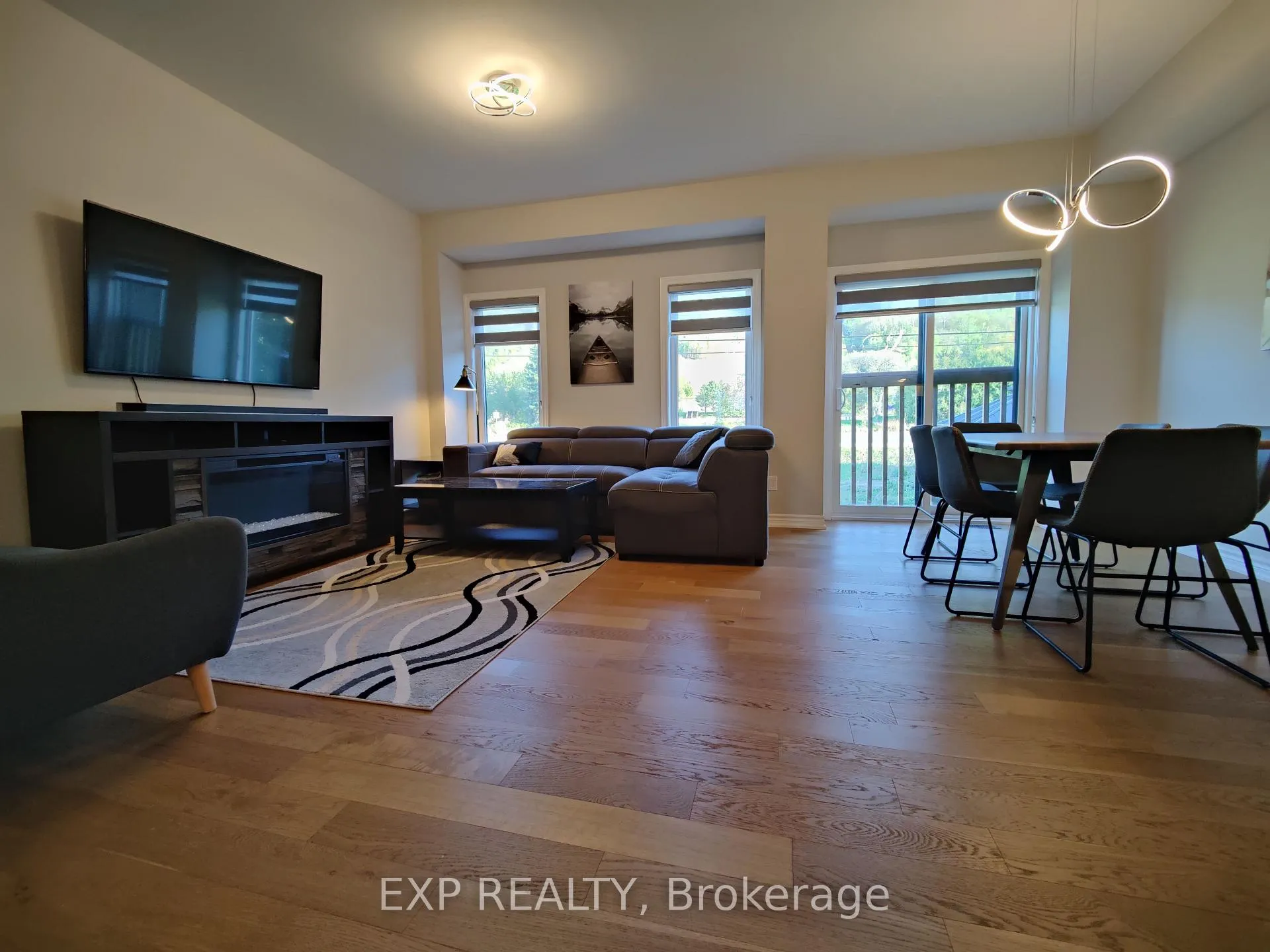Photo 1 of 112 Delphi Court, Blue Mountains — HOMEH