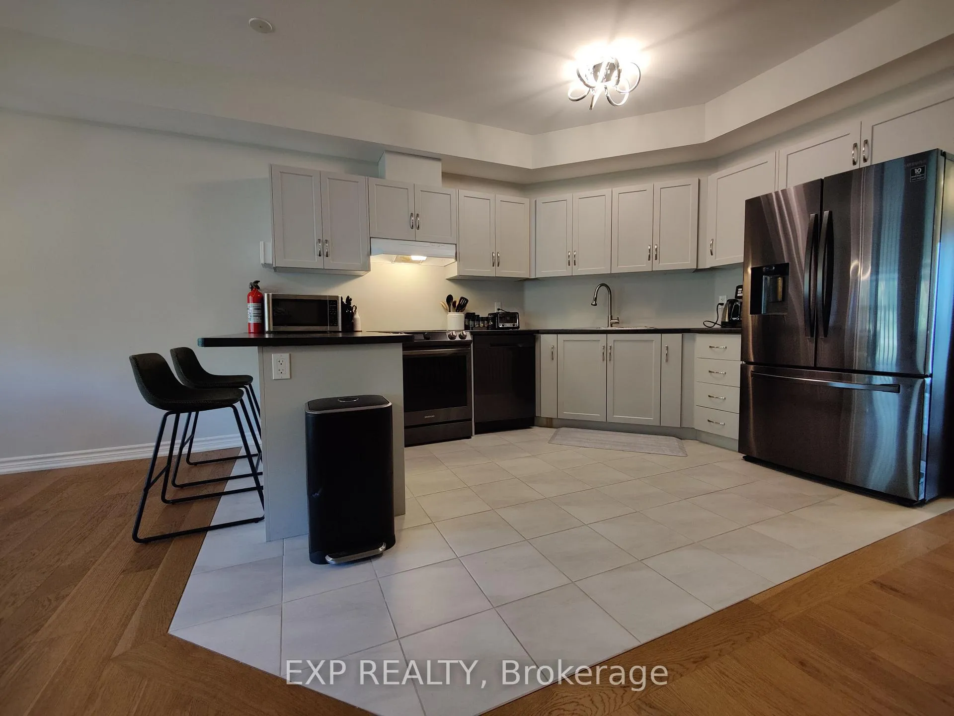 Photo 3 of 112 Delphi Court, Blue Mountains — HOMEH