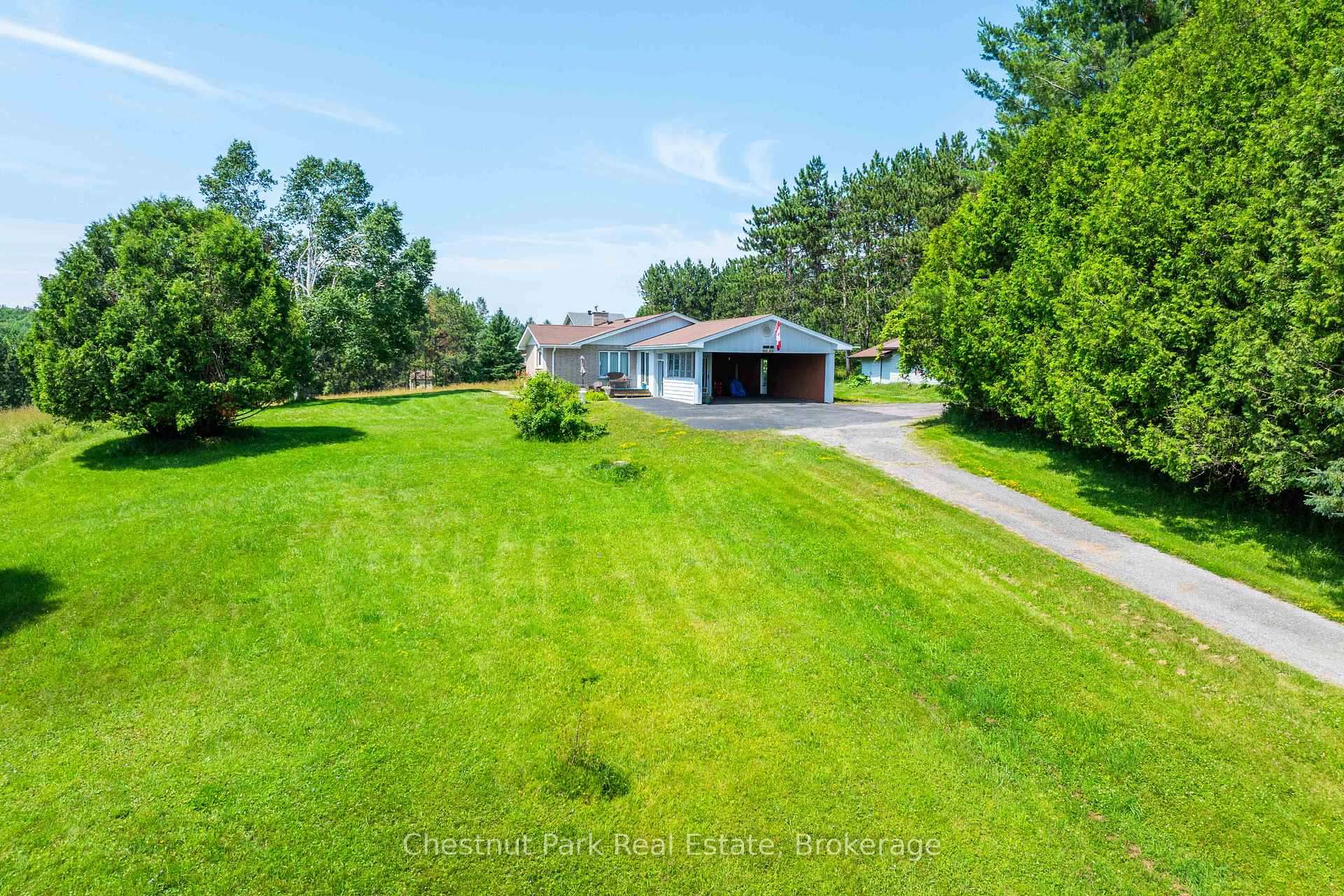 Photo 5 of 8 Dandelion Lane, Bracebridge, Monck (Bracebridge) — HOMEH