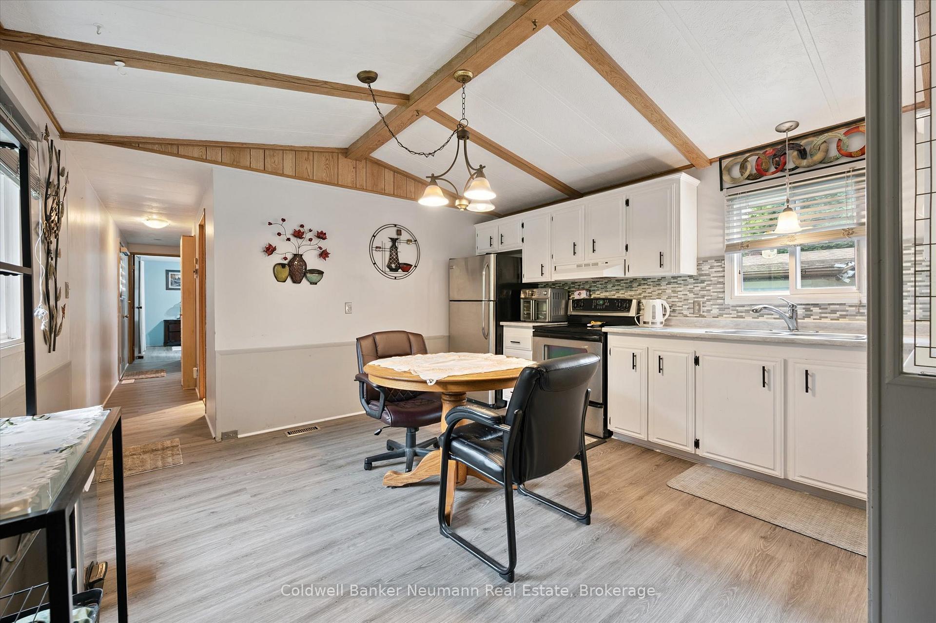 Photo 8 of Unit 93 Maple, 1294 Concession 8 W Road, Hamilton, Rural Flamborough — HOMEH