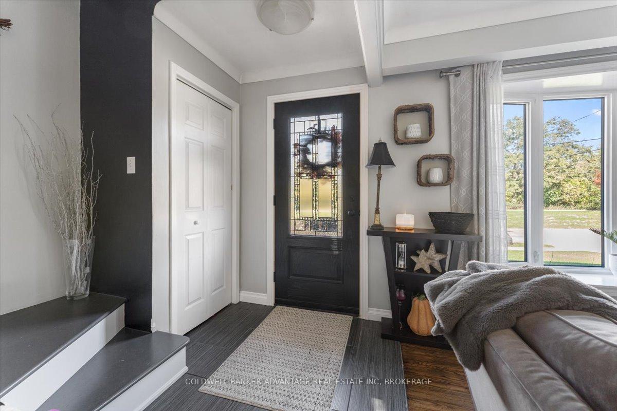Photo 3 of 139 Bradley Street, St. Catharines, Burleigh Hill — HOMEH