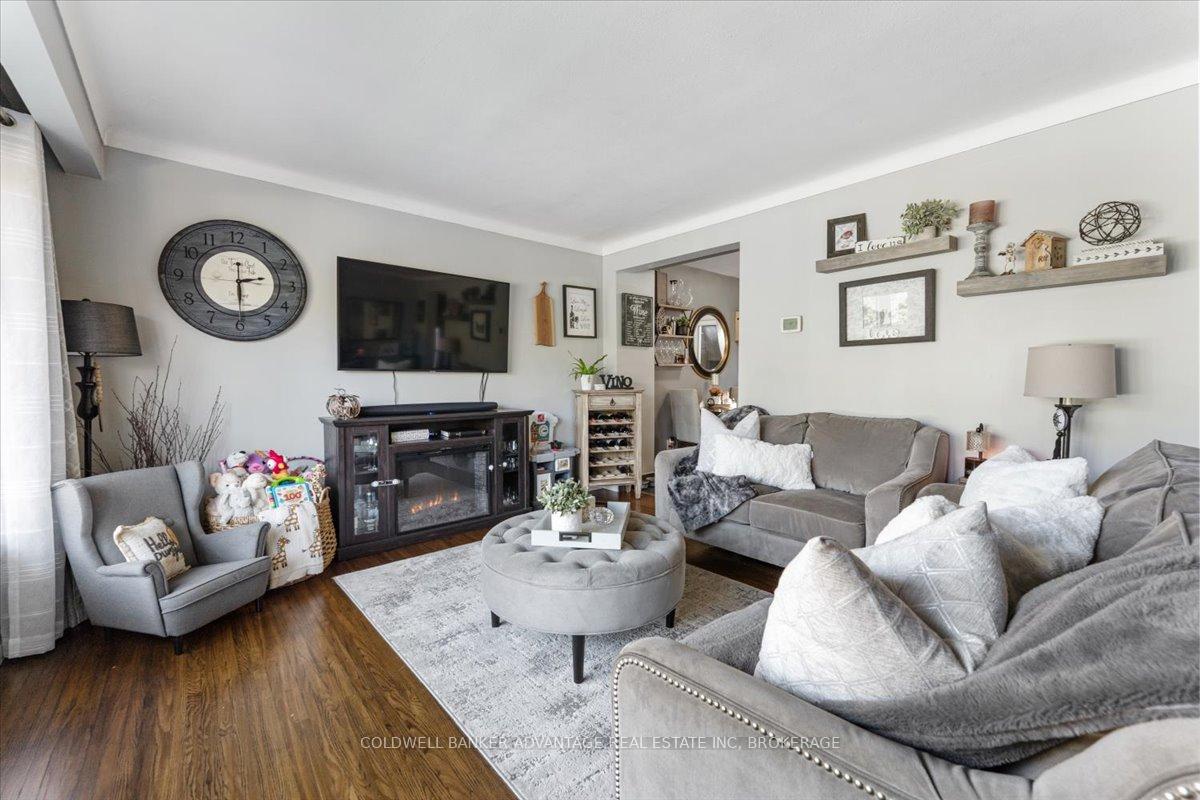 Photo 5 of 139 Bradley Street, St. Catharines, Burleigh Hill — HOMEH