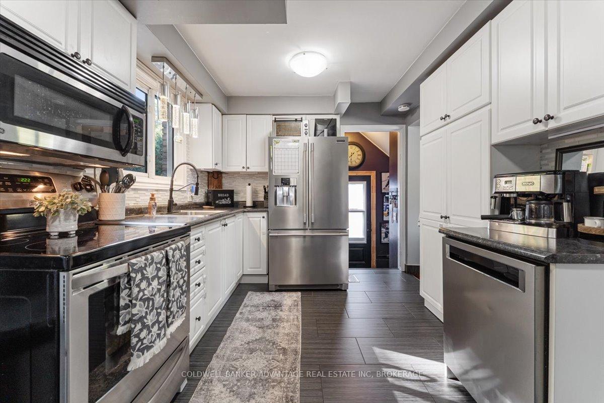 Photo 10 of 139 Bradley Street, St. Catharines, Burleigh Hill — HOMEH