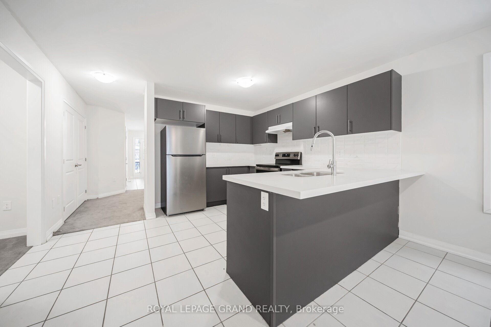 Photo 5 of 16 Revol Road, Penetanguishene — HOMEH