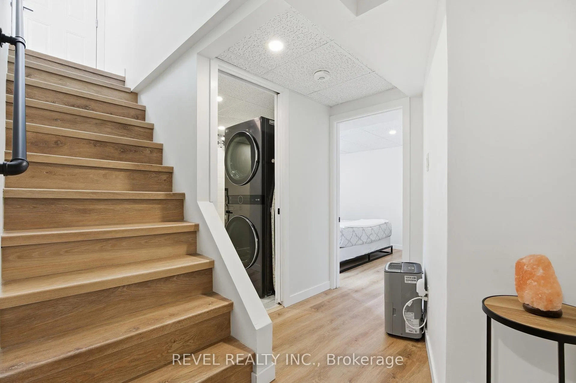 Photo 16 of 135 Niagara Street, Collingwood — HOMEH