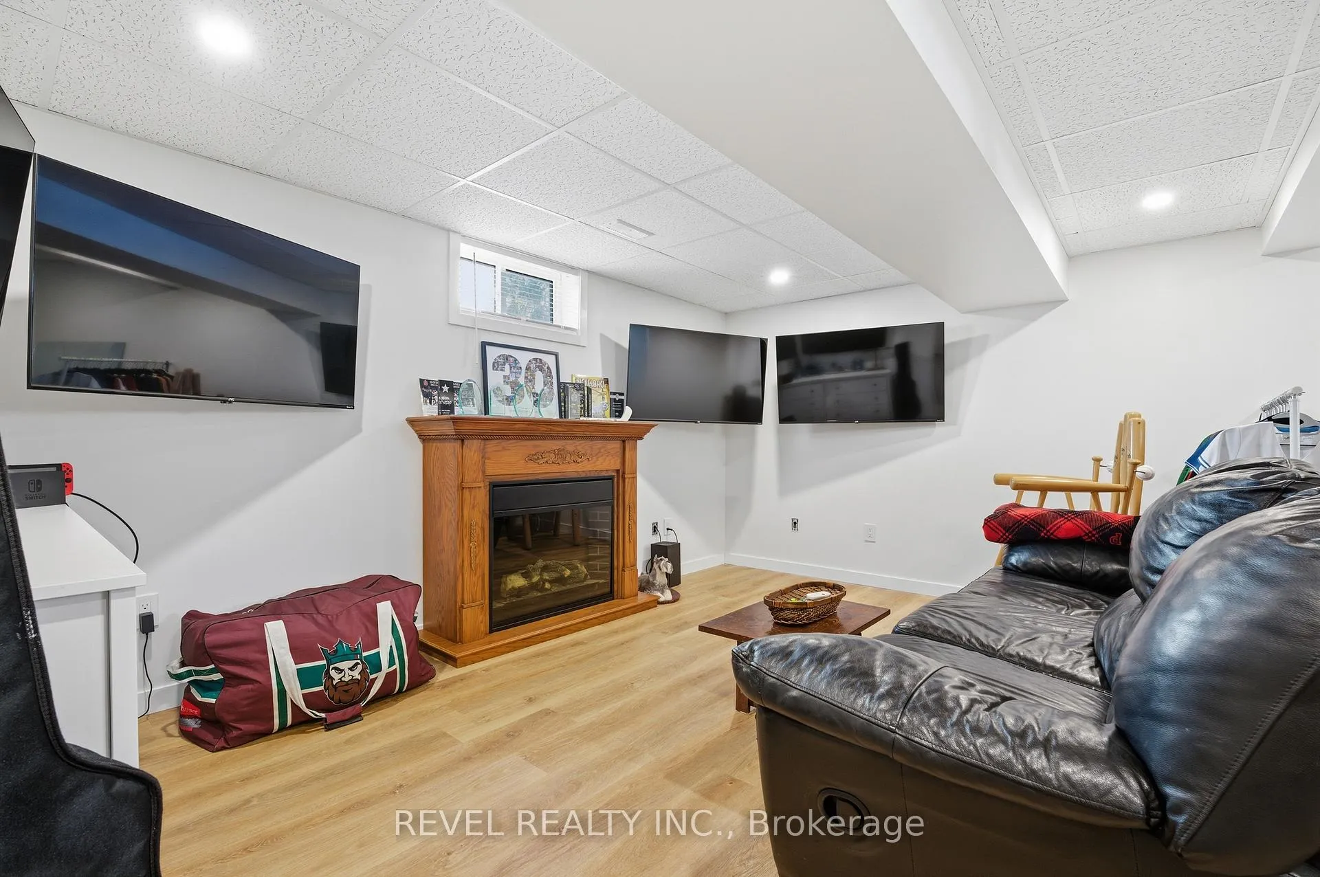 Photo 17 of 135 Niagara Street, Collingwood — HOMEH