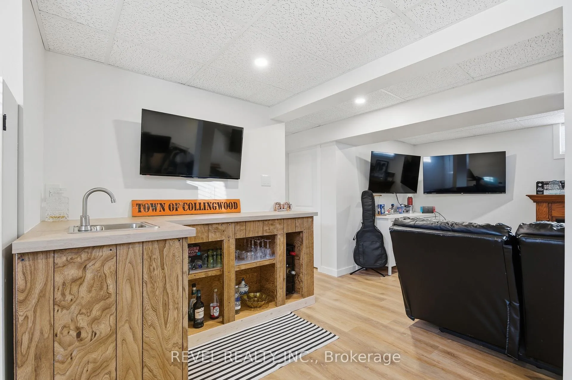 Photo 19 of 135 Niagara Street, Collingwood — HOMEH