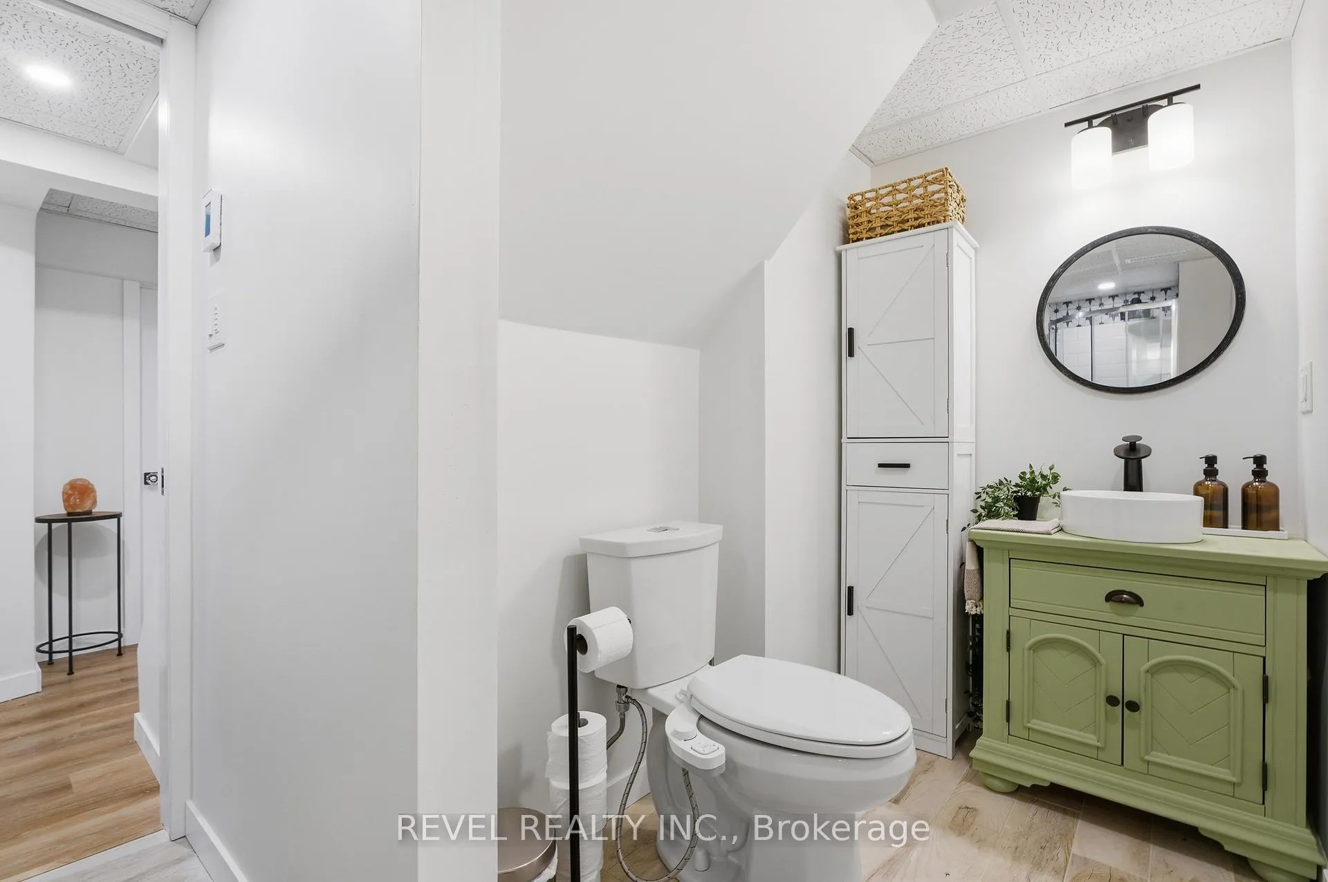 Photo 21 of 135 Niagara Street, Collingwood — HOMEH