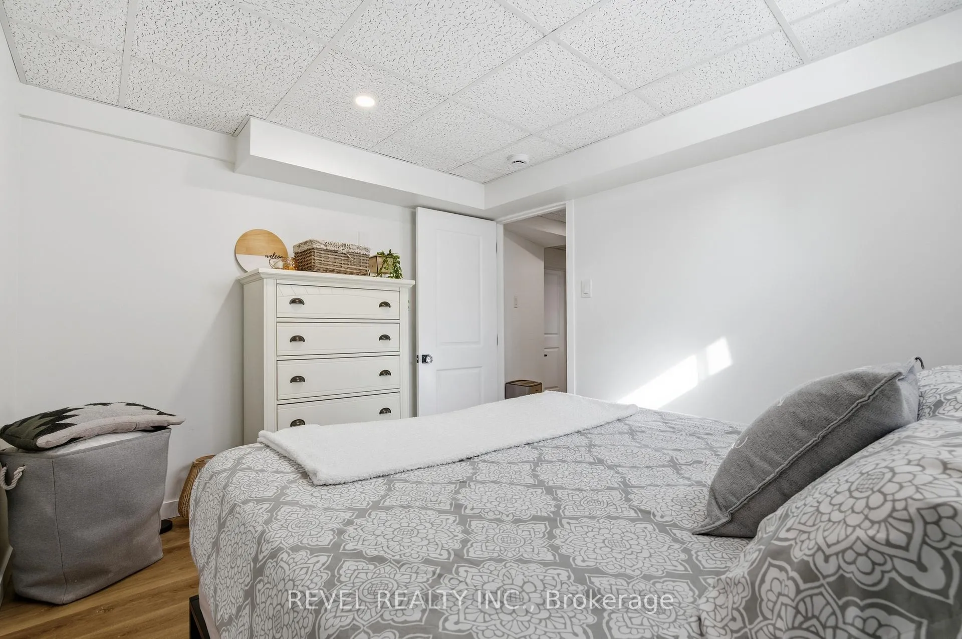 Photo 24 of 135 Niagara Street, Collingwood — HOMEH