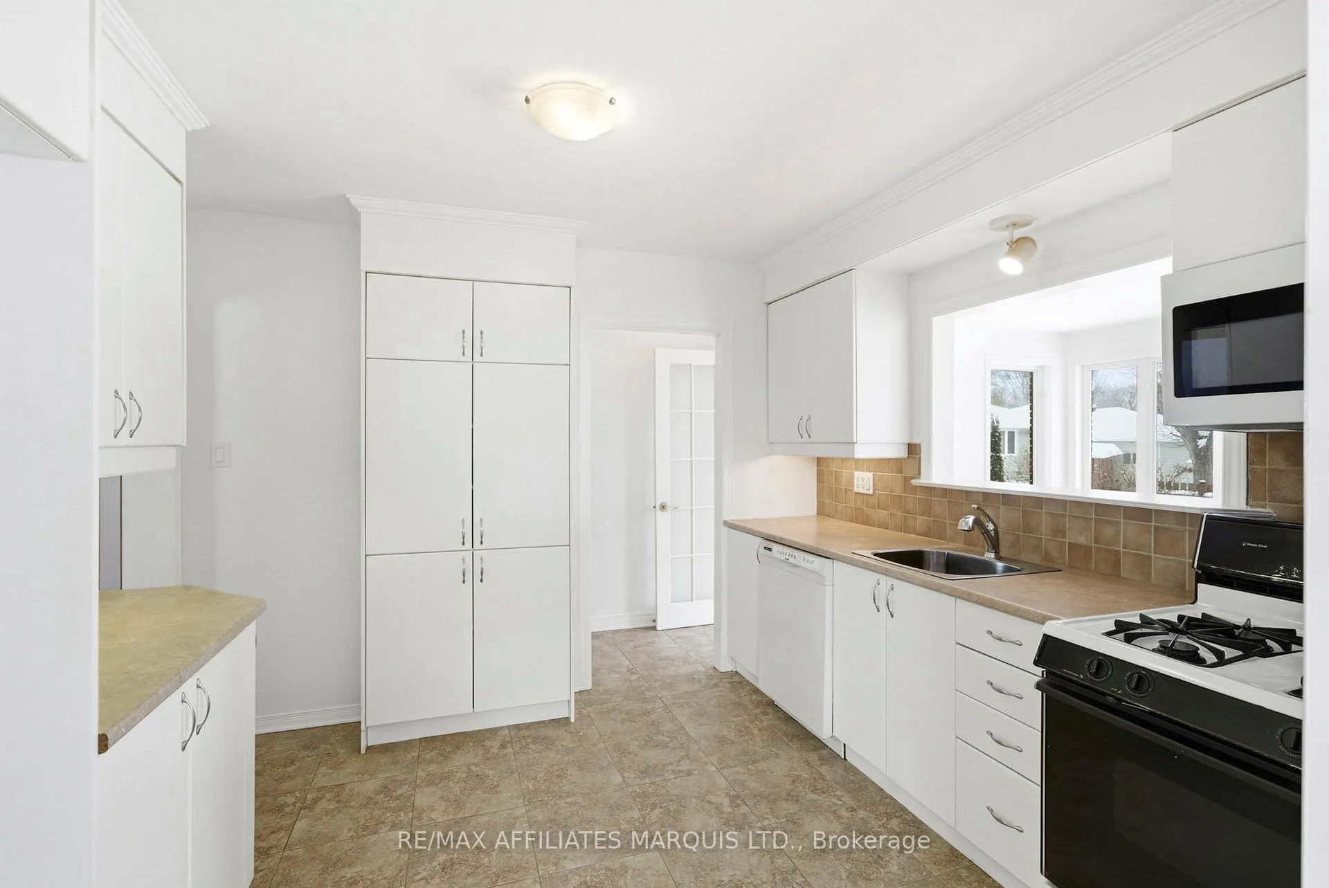 Photo 10 of 107 Westmoreland Avenue, Cornwall — HOMEH
