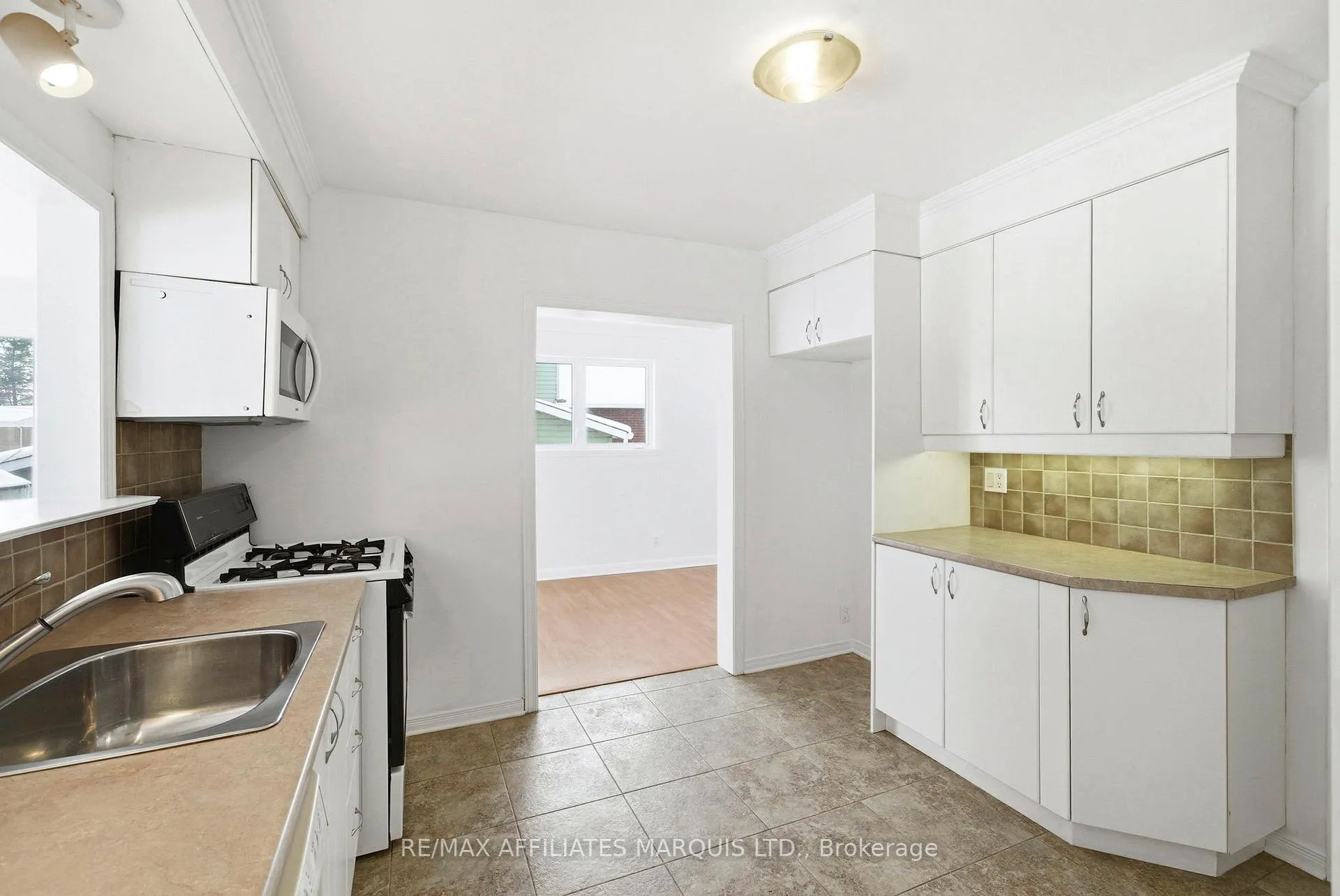 Photo 14 of 107 Westmoreland Avenue, Cornwall — HOMEH