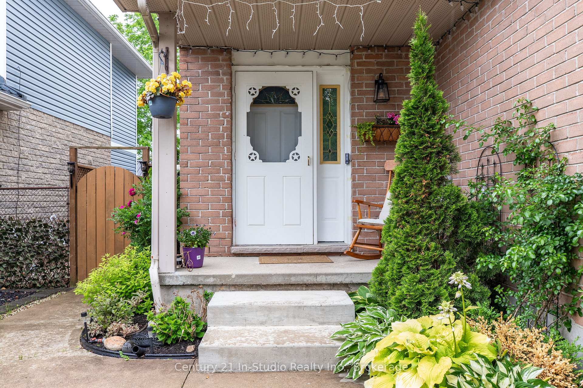 Photo 2 of 716 MacKendrick Drive, Kincardine — HOMEH