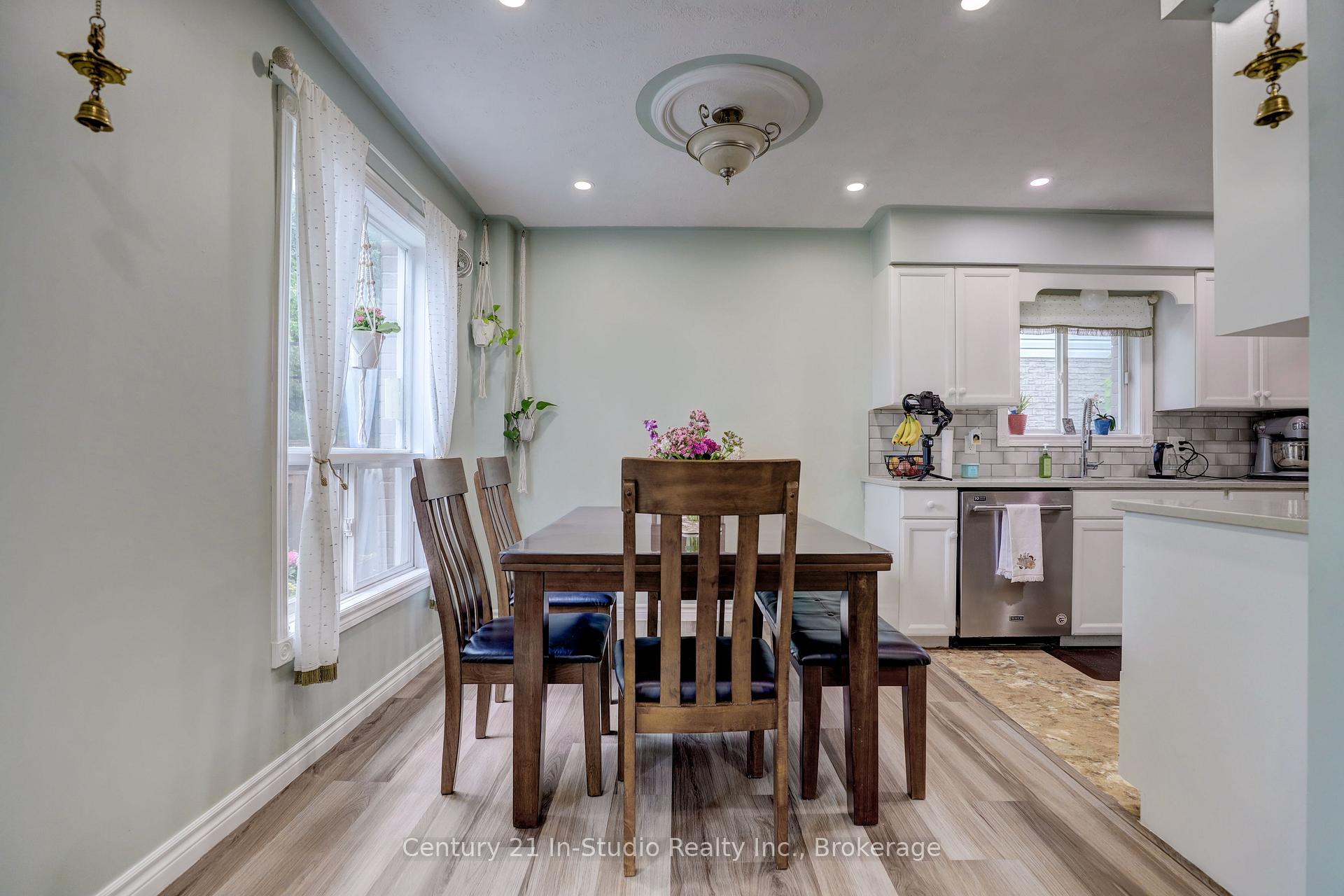 Photo 9 of 716 MacKendrick Drive, Kincardine — HOMEH