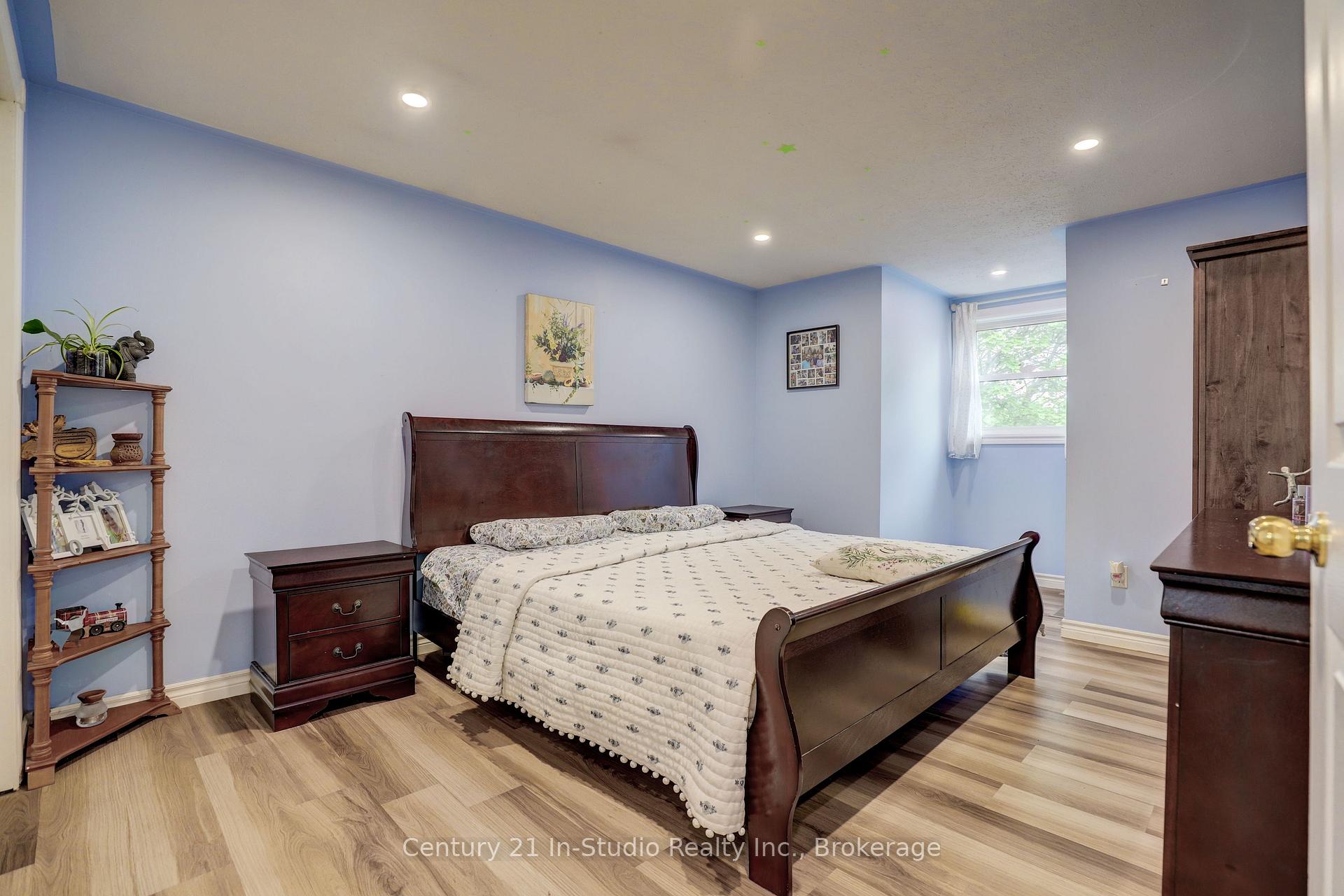 Photo 13 of 716 MacKendrick Drive, Kincardine — HOMEH