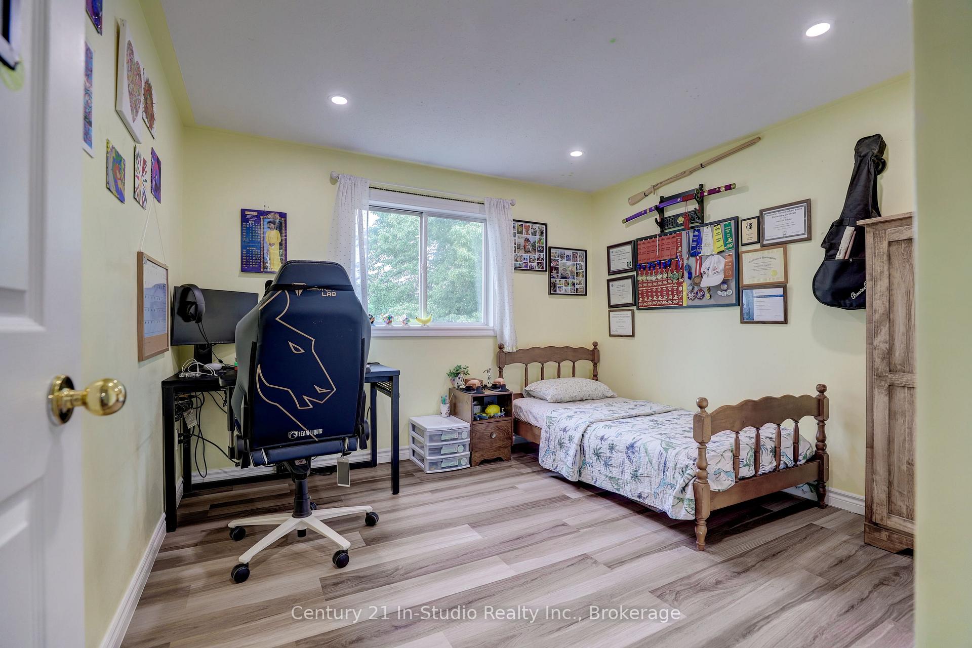 Photo 15 of 716 MacKendrick Drive, Kincardine — HOMEH