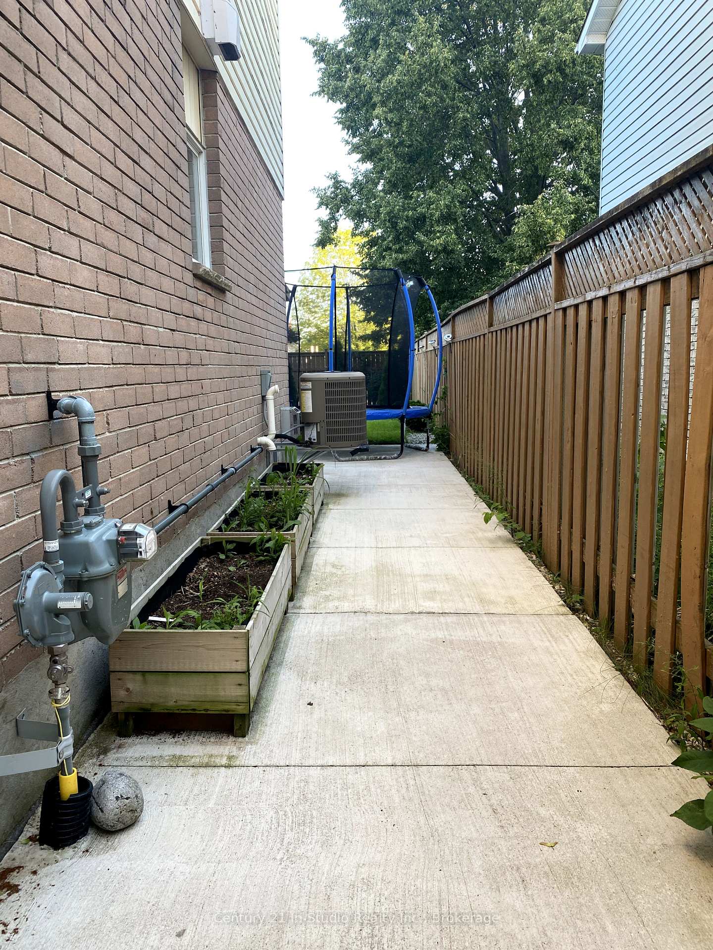 Photo 25 of 716 MacKendrick Drive, Kincardine — HOMEH
