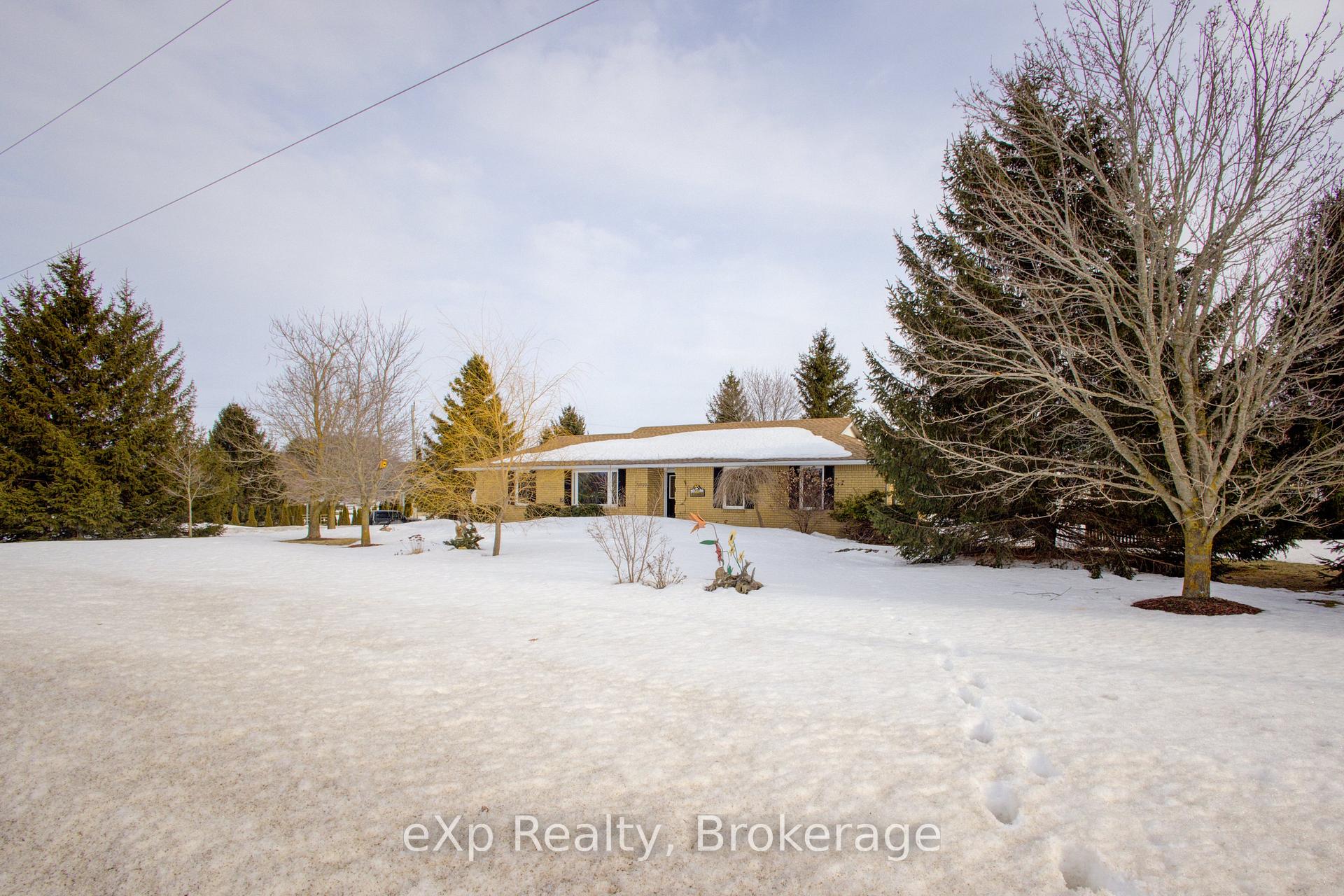 Photo 2 of 1020 Main Street, Howick — HOMEH