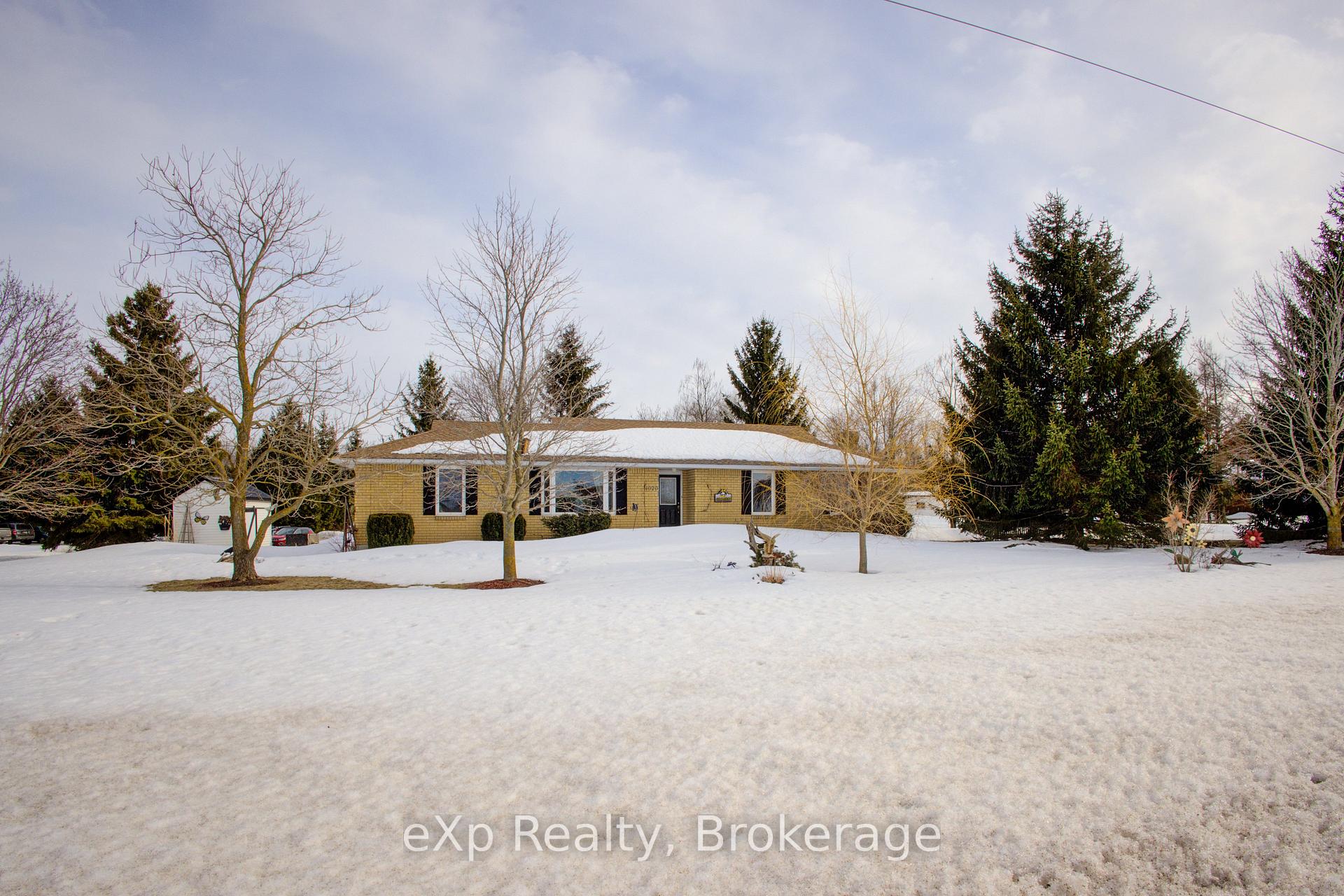 Photo 4 of 1020 Main Street, Howick — HOMEH