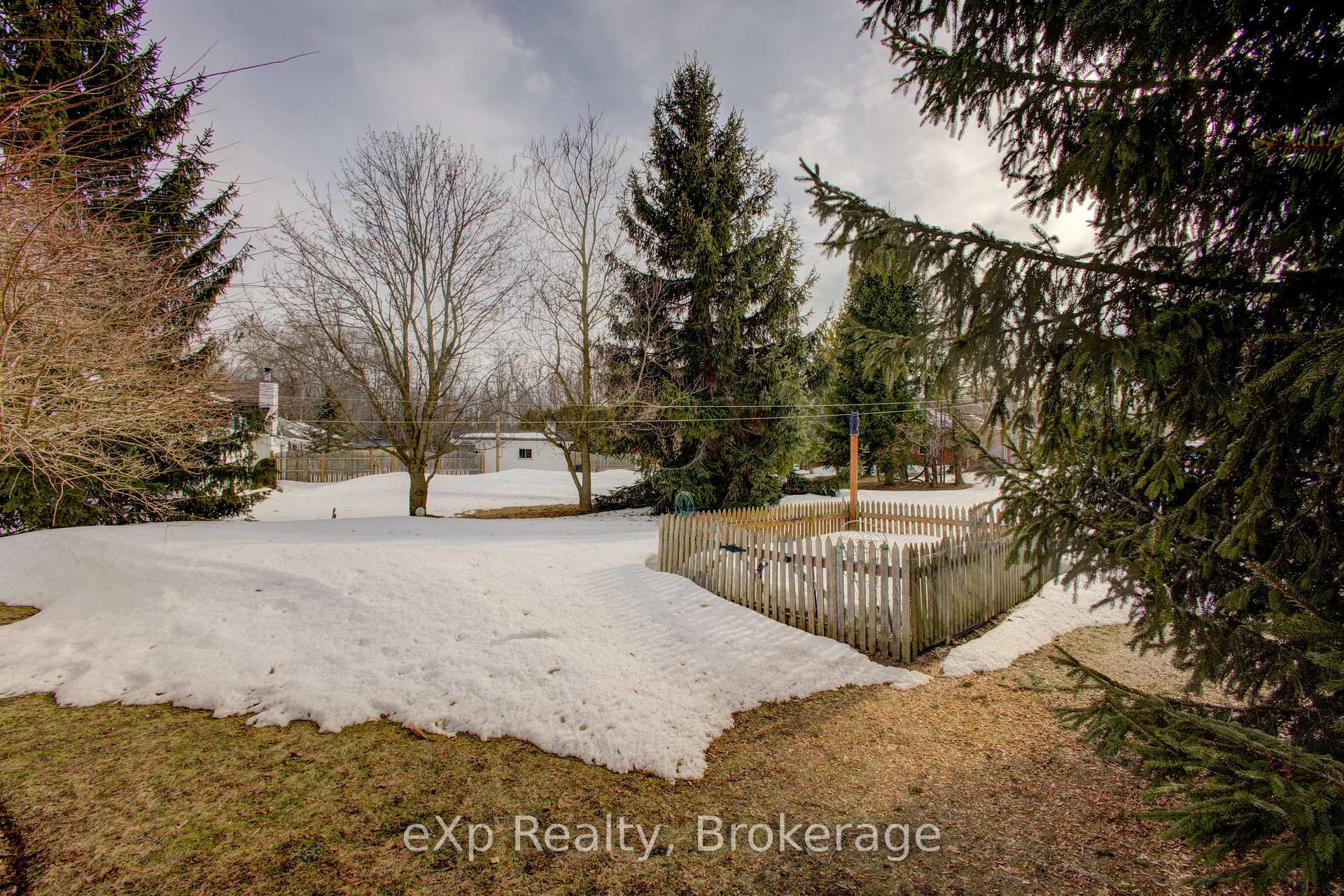 Photo 31 of 1020 Main Street, Howick — HOMEH