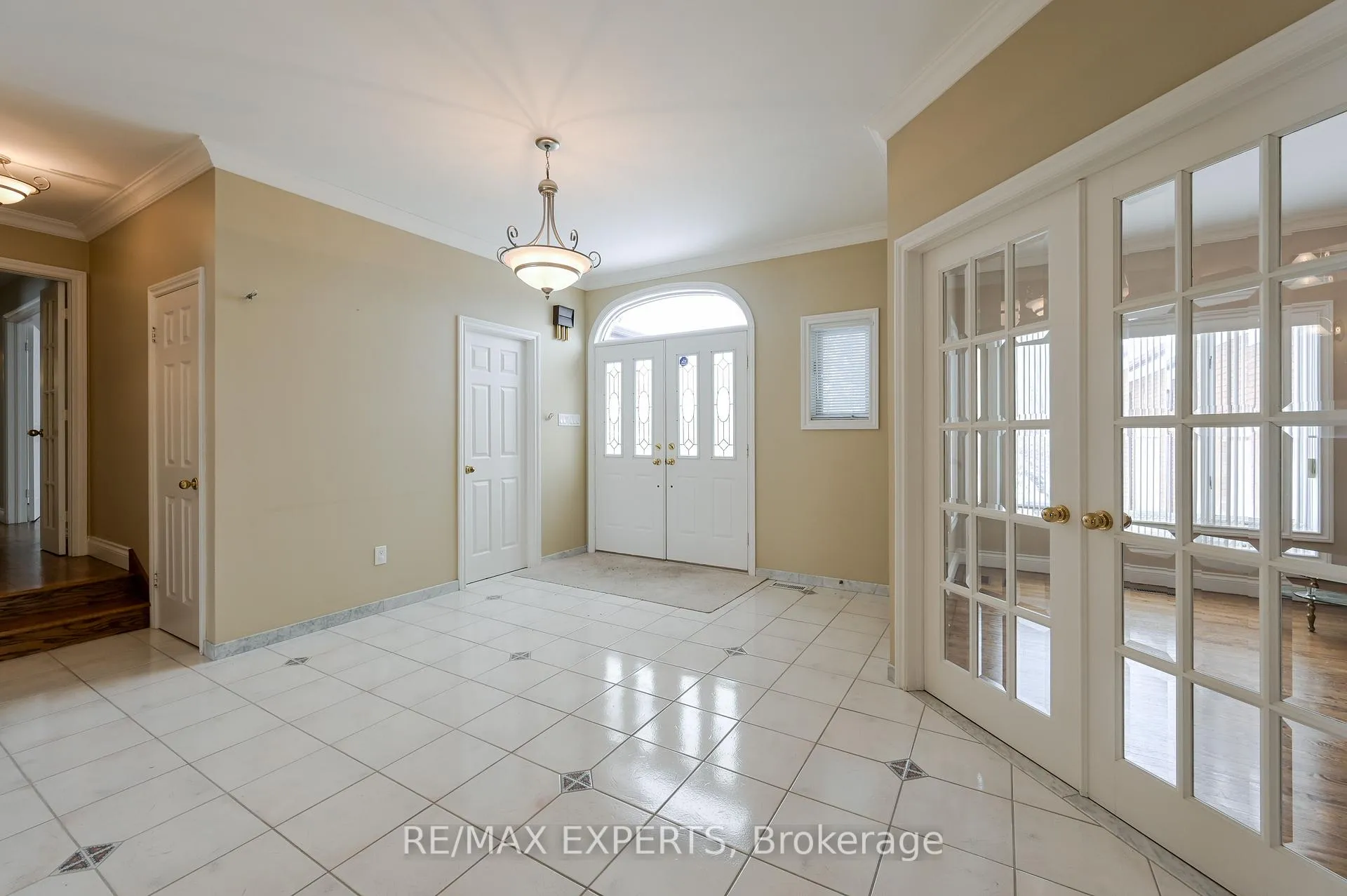 Photo 7 of 13668 Emil Kolb Parkway, Caledon, Bolton West — HOMEH