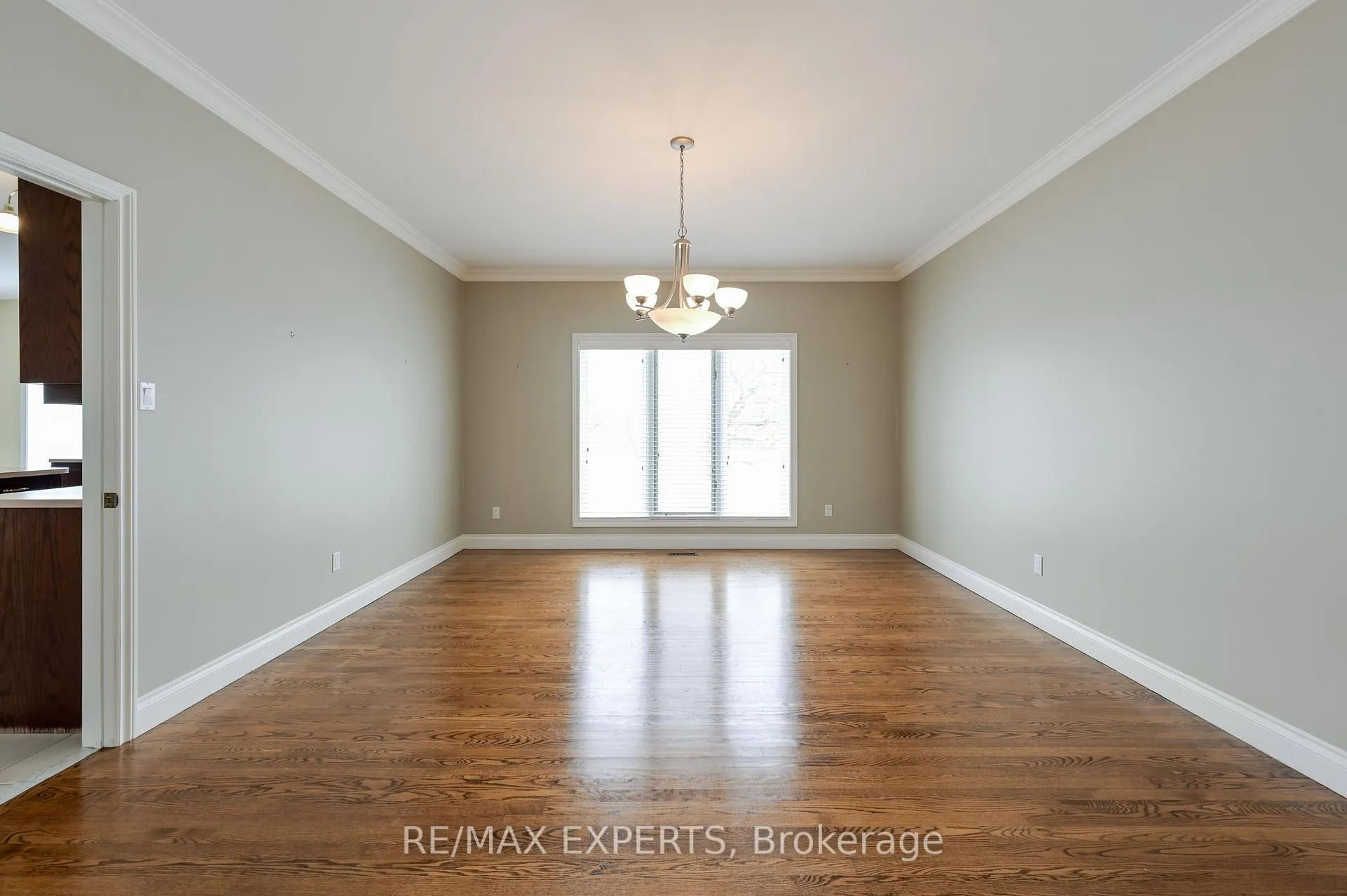 Photo 12 of 13668 Emil Kolb Parkway, Caledon, Bolton West — HOMEH