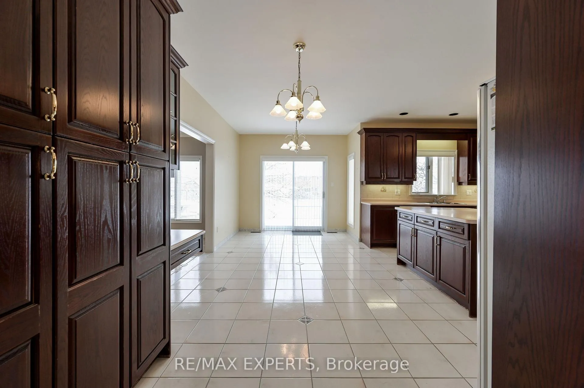 Photo 19 of 13668 Emil Kolb Parkway, Caledon, Bolton West — HOMEH