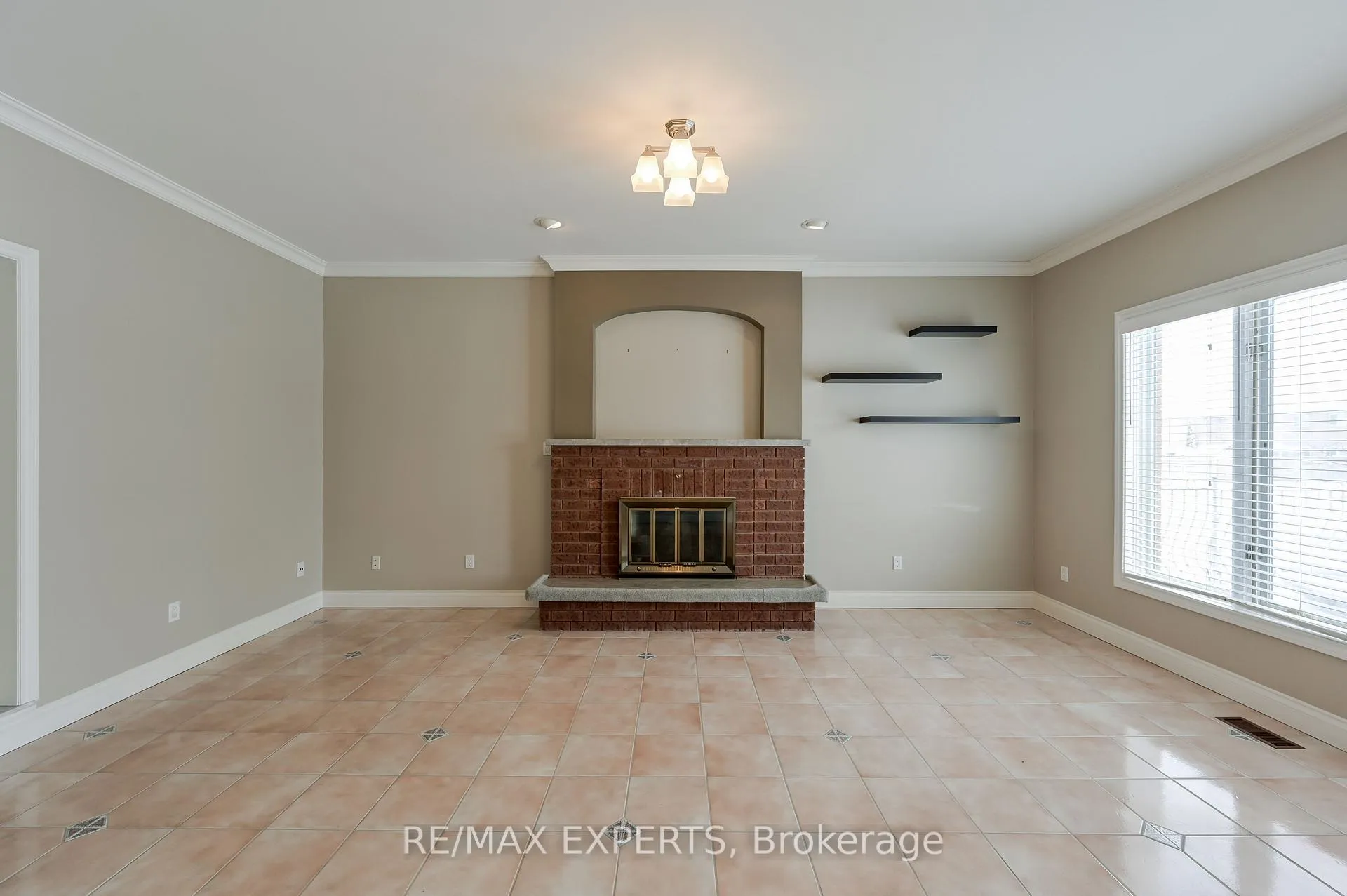 Photo 26 of 13668 Emil Kolb Parkway, Caledon, Bolton West — HOMEH