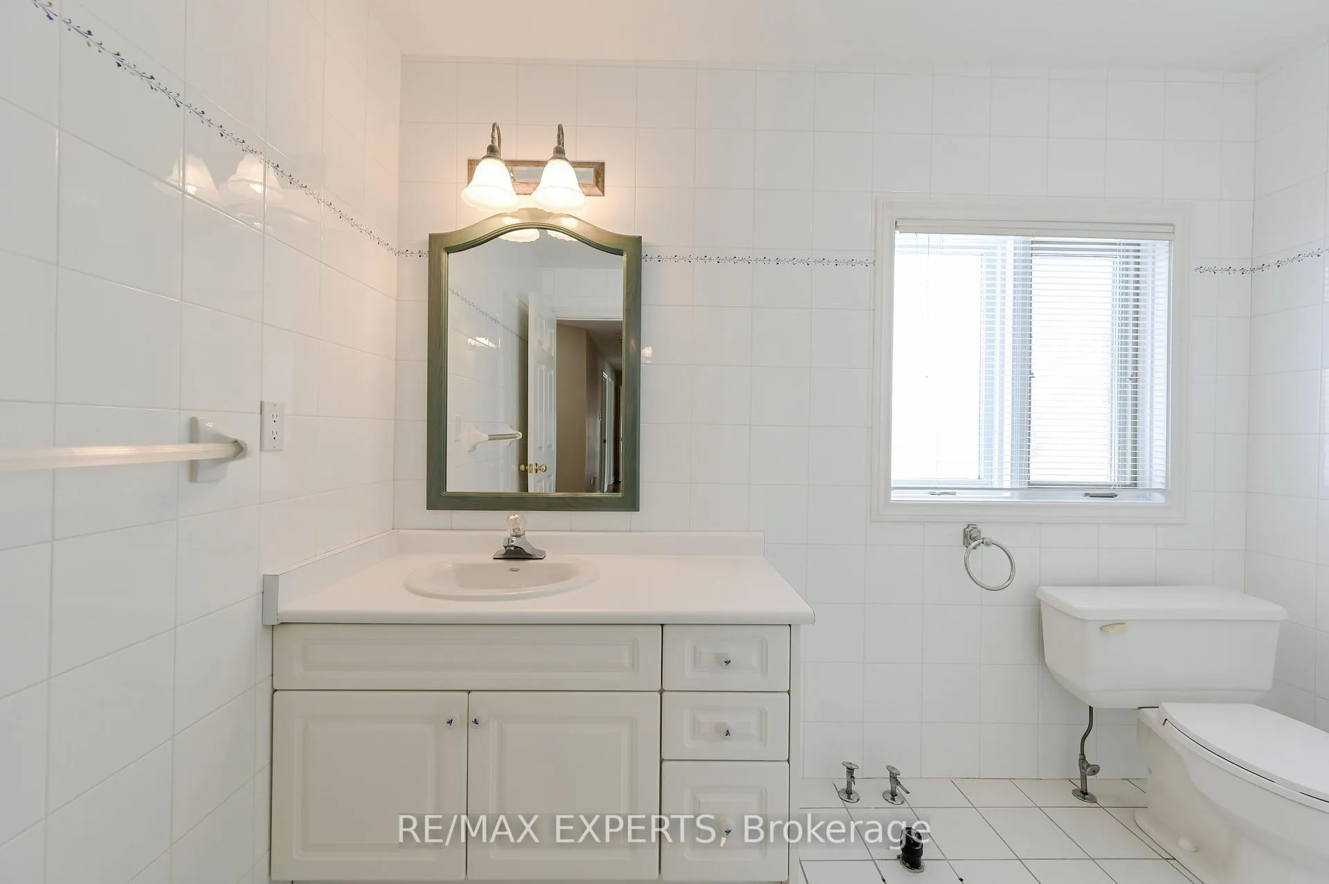 Photo 39 of 13668 Emil Kolb Parkway, Caledon, Bolton West — HOMEH