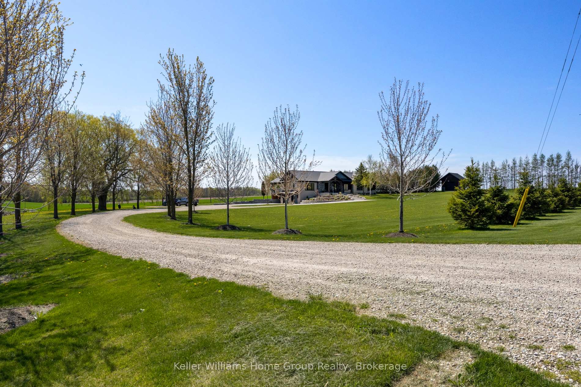 Photo 3 of 6817 Wellington Rd 9, Mapleton, Rural Mapleton — HOMEH