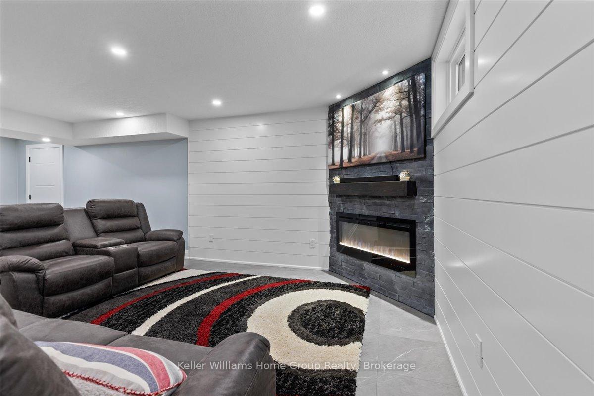 Photo 29 of 6817 Wellington Rd 9, Mapleton, Rural Mapleton — HOMEH