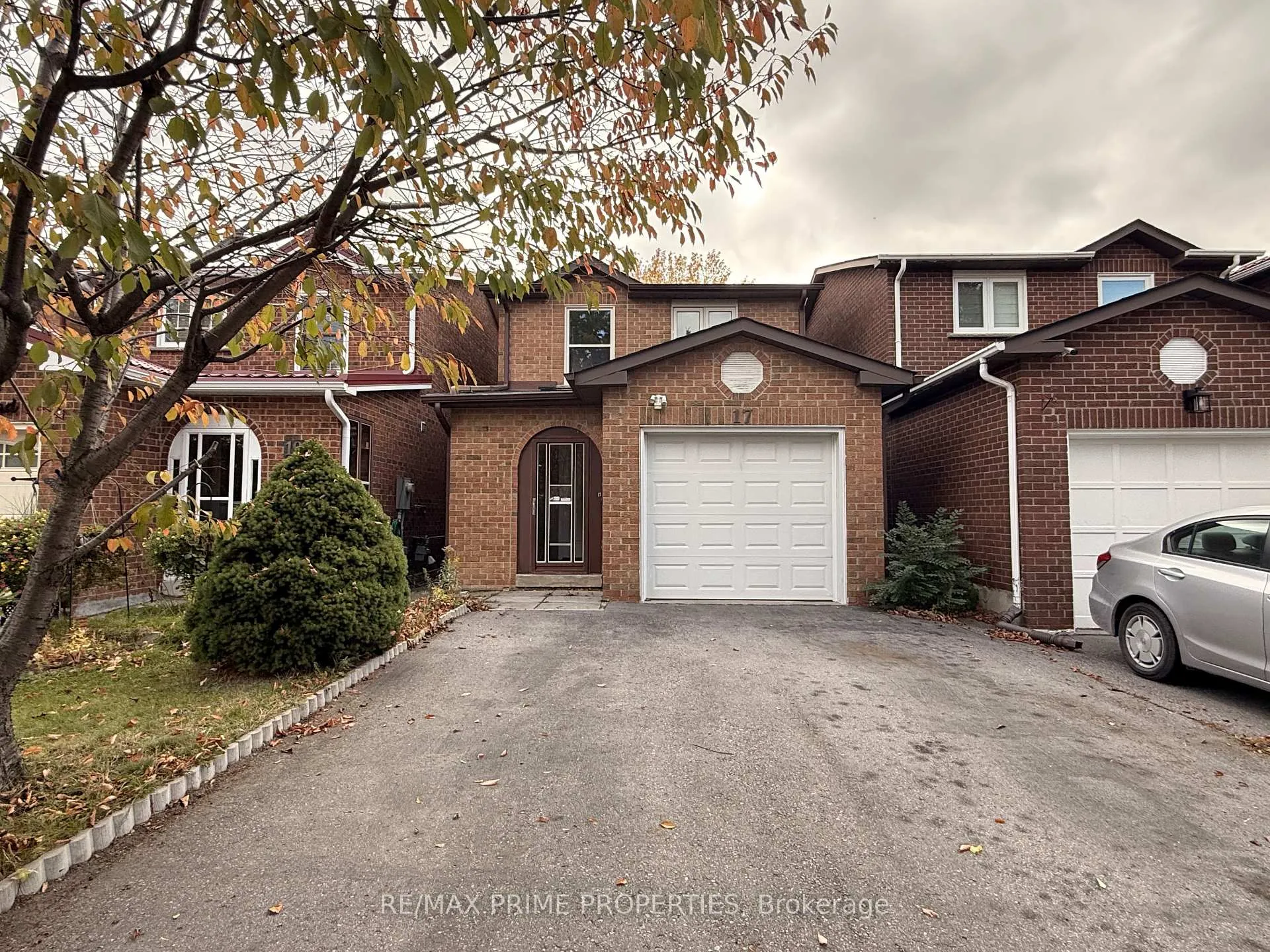 Photo 1 of 17 Debden Road, Markham, Milliken Mills East — HOMEH