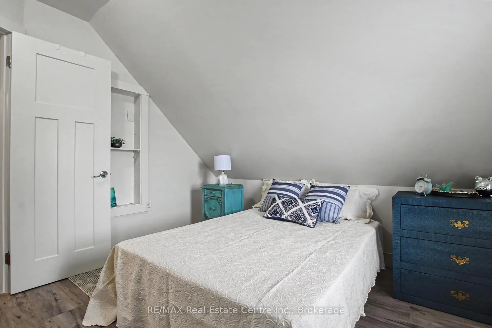 Photo 21 of 116 Waterloo Street, Waterloo — HOMEH