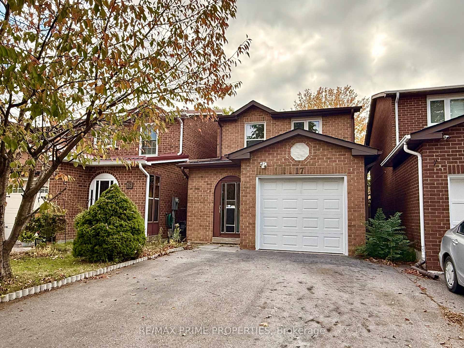 Photo 1 of 17 Debden Road, Markham, Milliken Mills East — HOMEH