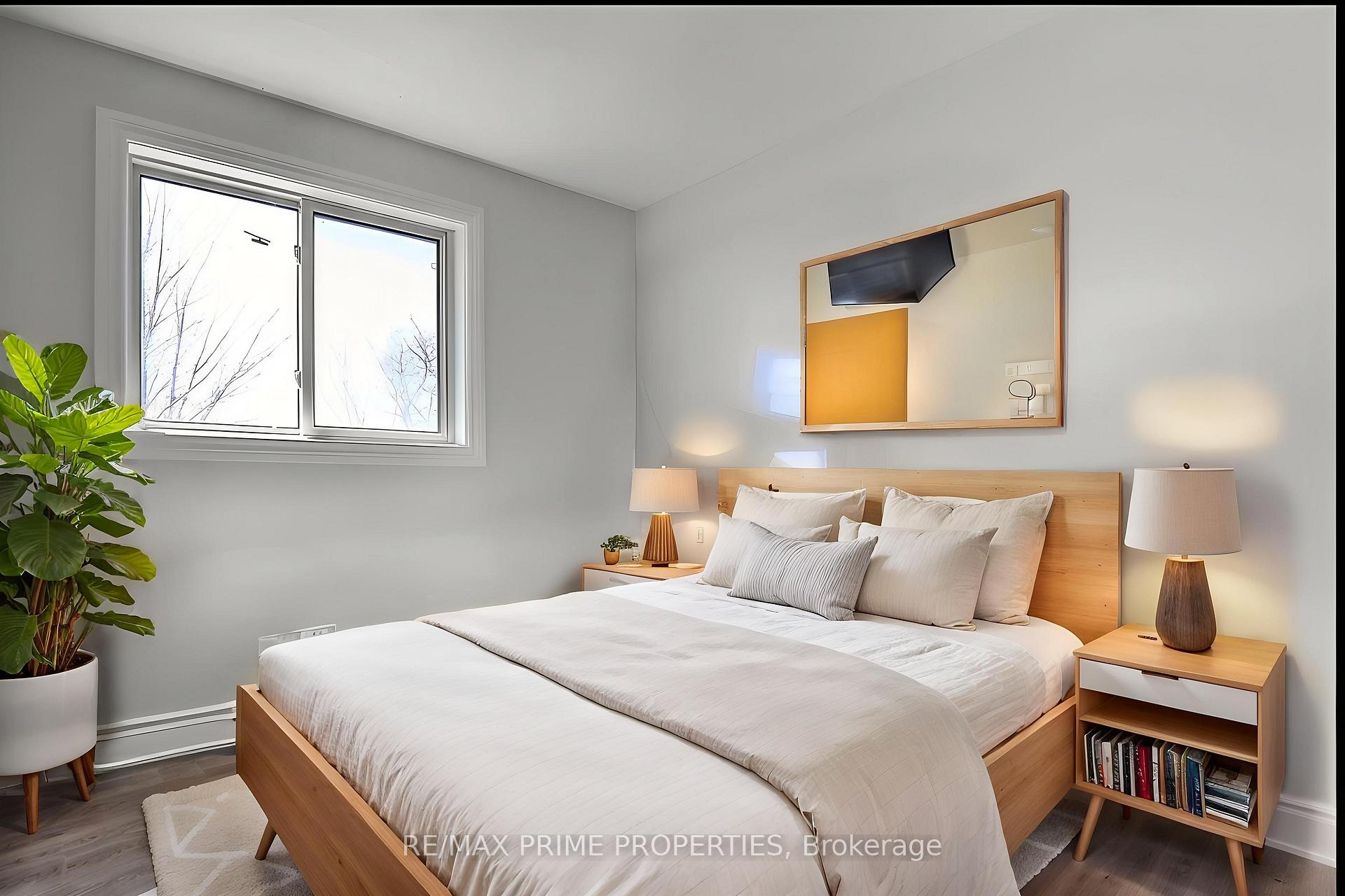 Photo 10 of 17 Debden Road, Markham, Milliken Mills East — HOMEH