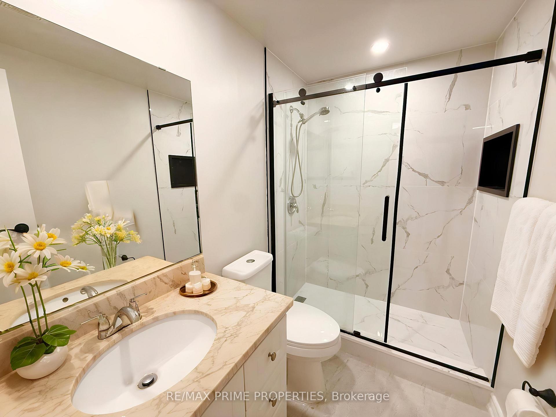 Photo 12 of 17 Debden Road, Markham, Milliken Mills East — HOMEH