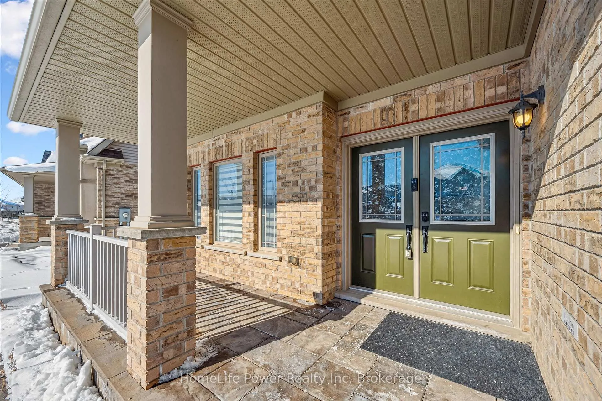 Photo 2 of 35 Westra Drive, Guelph, Willow West/Sugarbush/West Acres — HOMEH