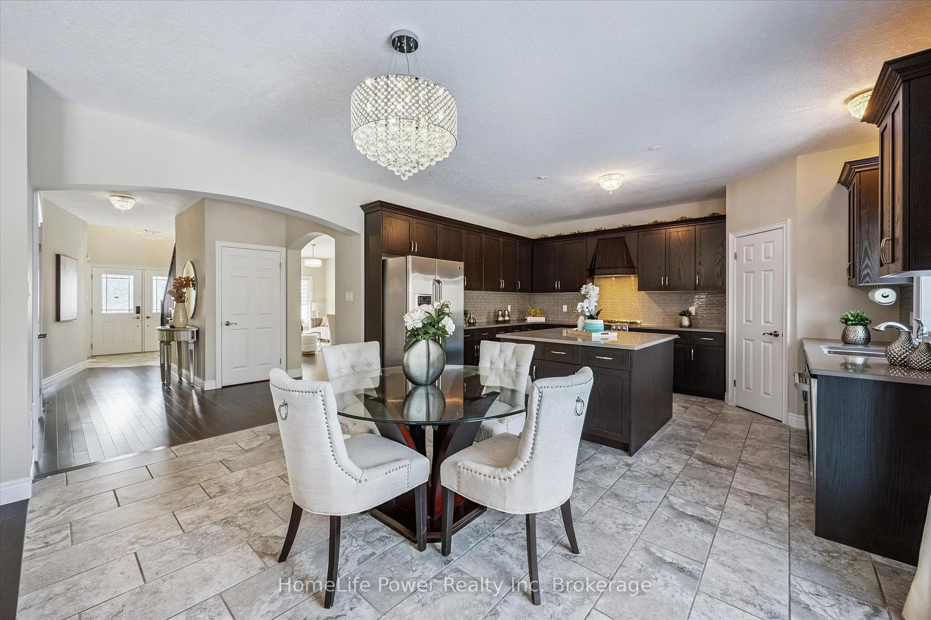 Photo 15 of 35 Westra Drive, Guelph, Willow West/Sugarbush/West Acres — HOMEH